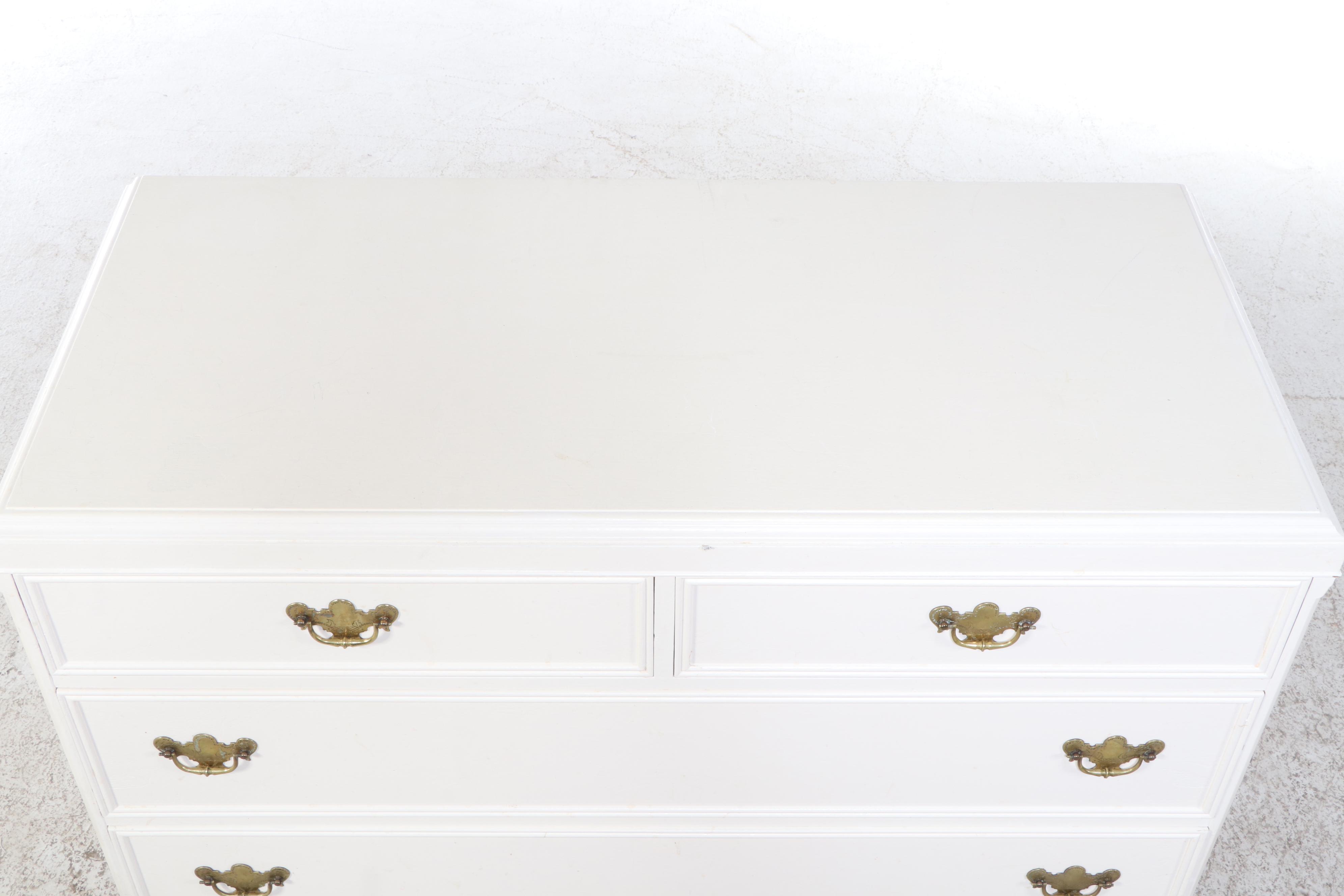 Northern Furniture Co. Queen Anne Style White-Painted Four-Drawer Chest