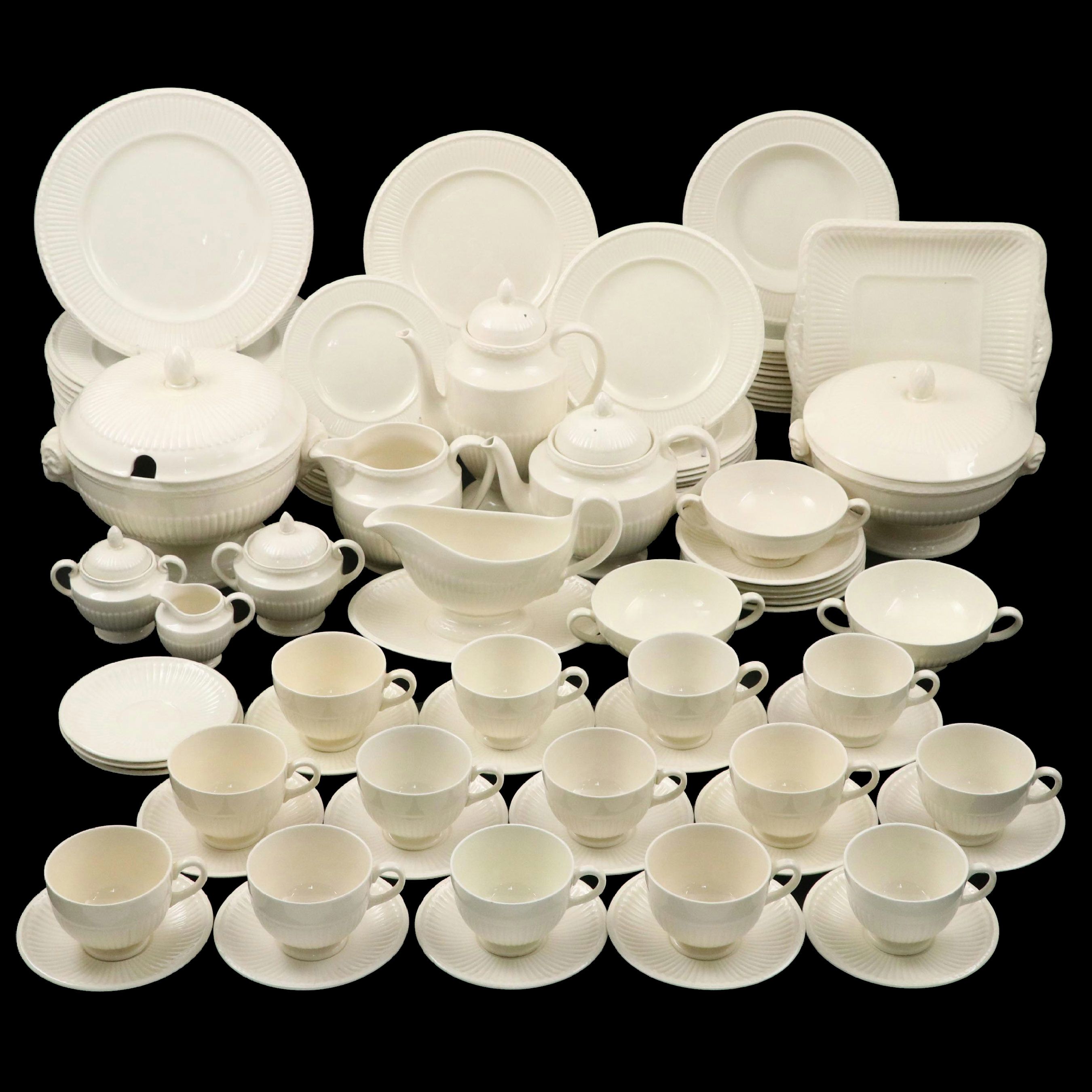 Wedgwood "Edme" English Ceramic Dinnerware, Mid to Late 20th Century