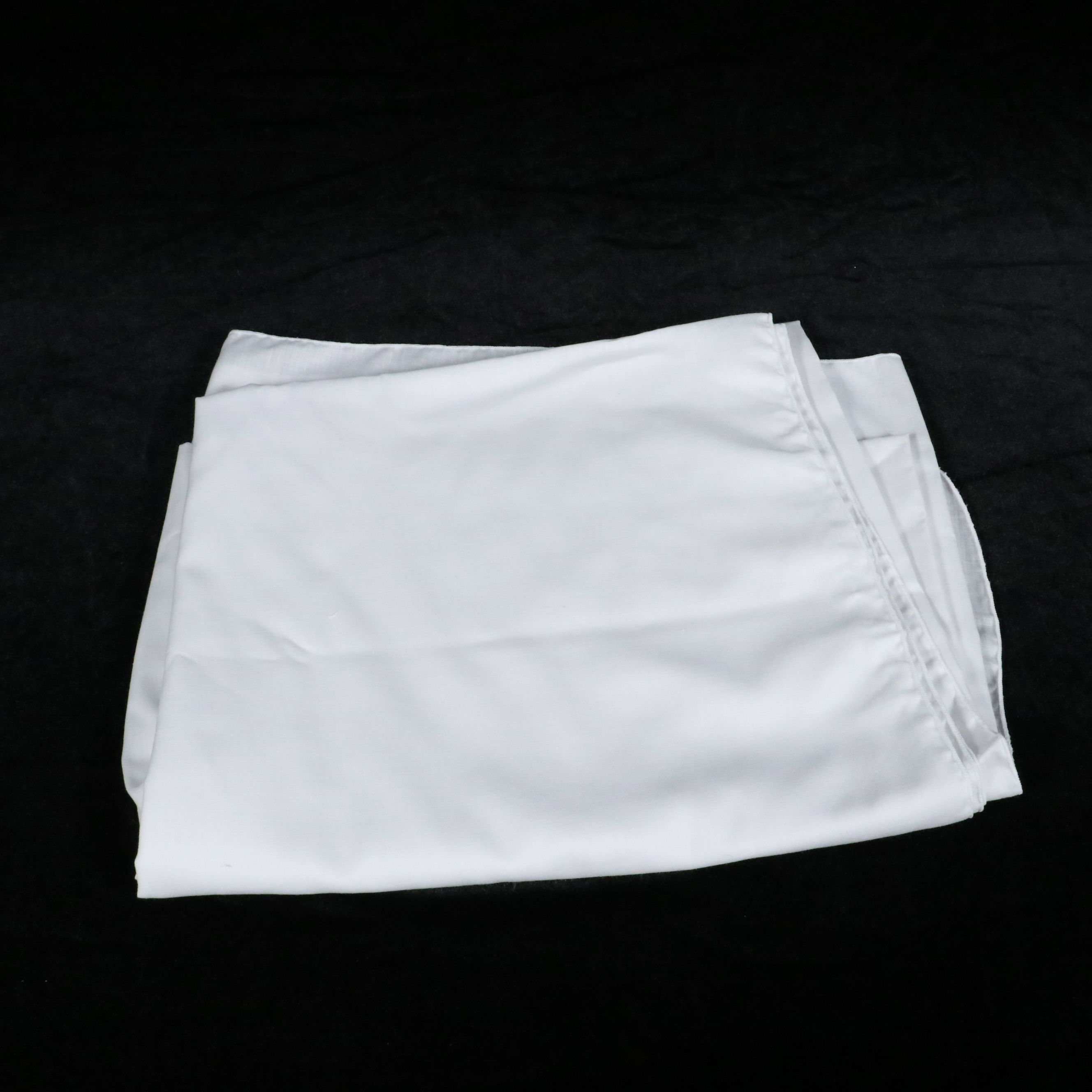 H.K. Enterprises Continental Collection Batten Lace Tablecloth with Other Linens