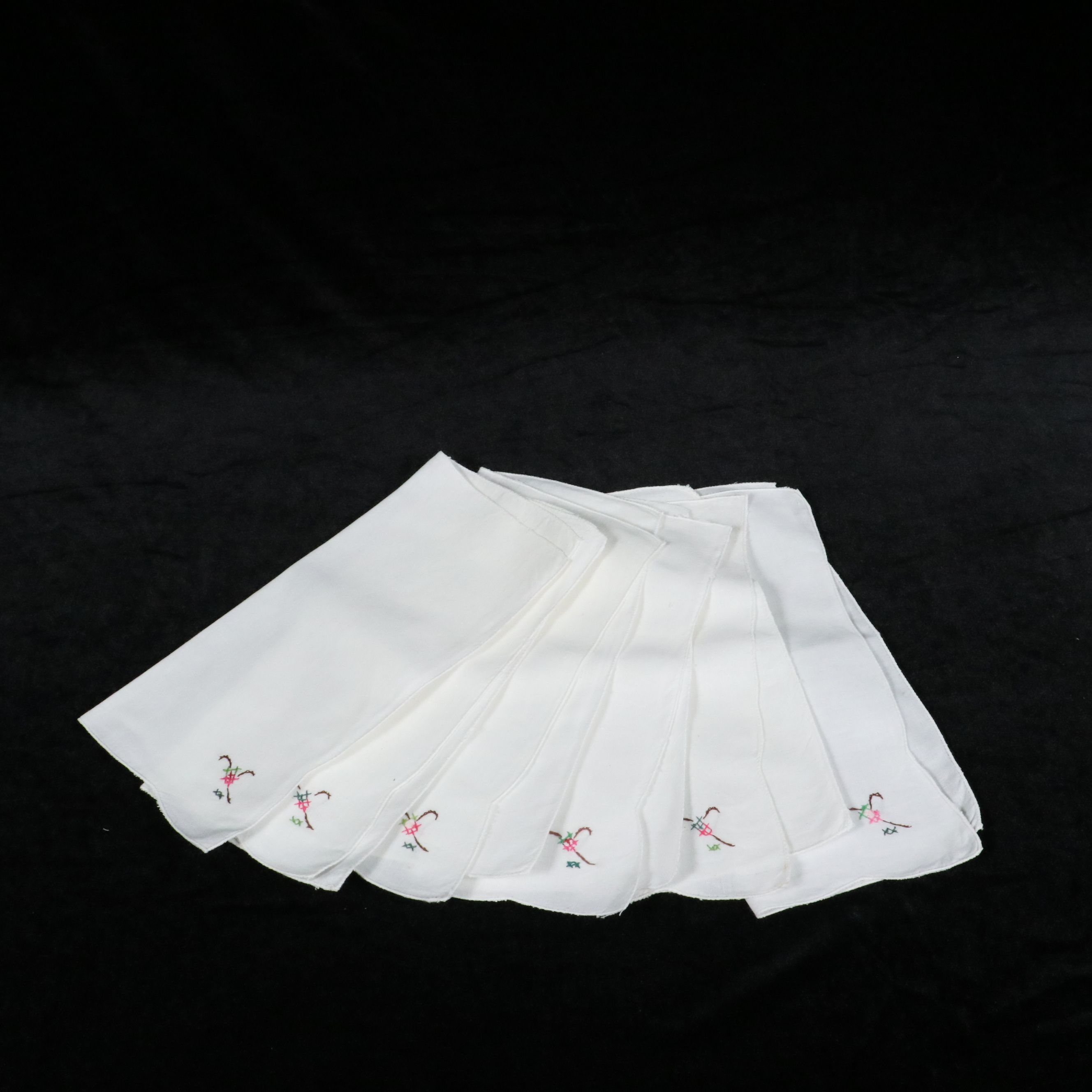 H.K. Enterprises Continental Collection Batten Lace Tablecloth with Other Linens