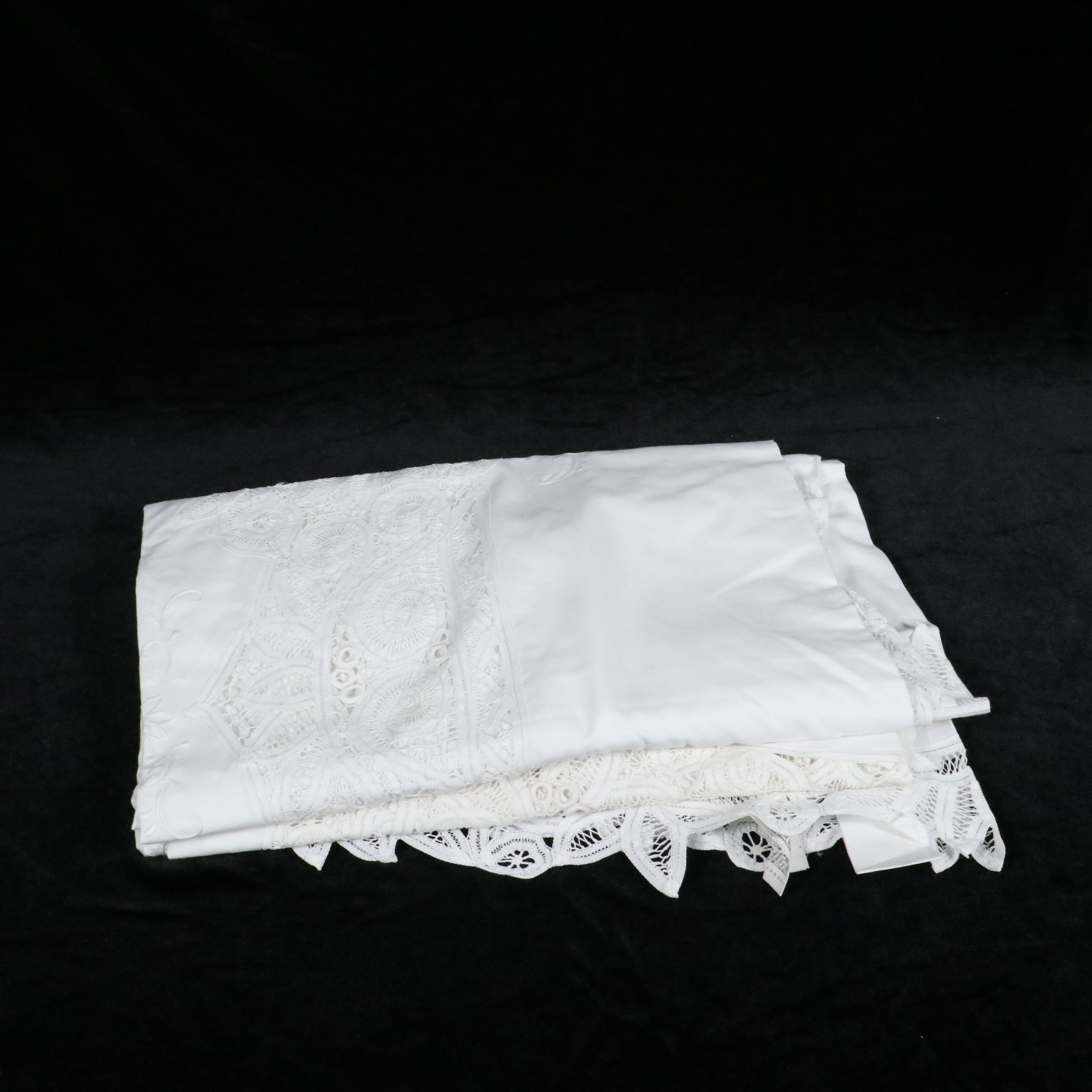 H.K. Enterprises Continental Collection Batten Lace Tablecloth with Other Linens