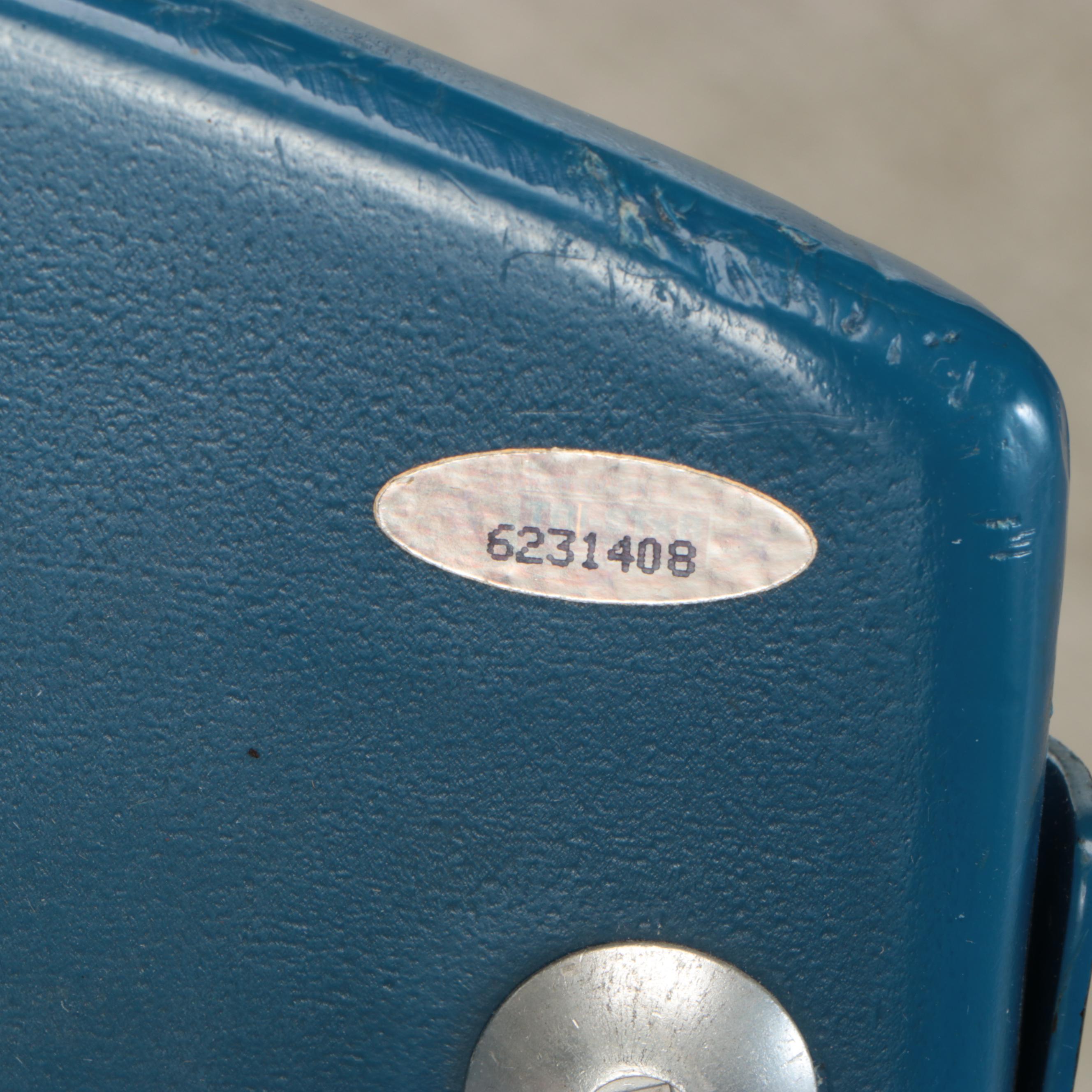 Steve Carlton Signed Veterans Stadium Chair, MLB Certification