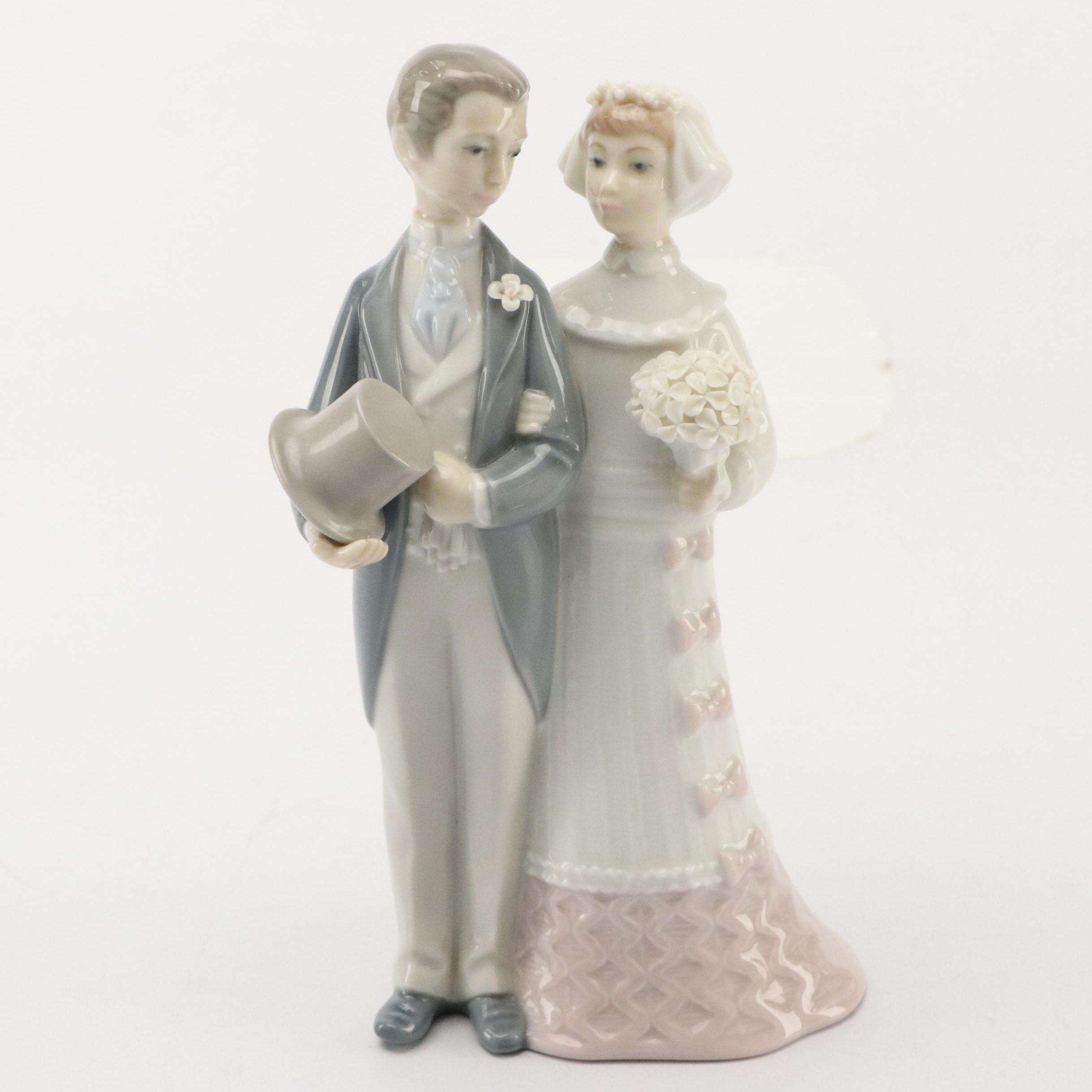 Lladró Porcelain Wedding Bride and Groom Figurine