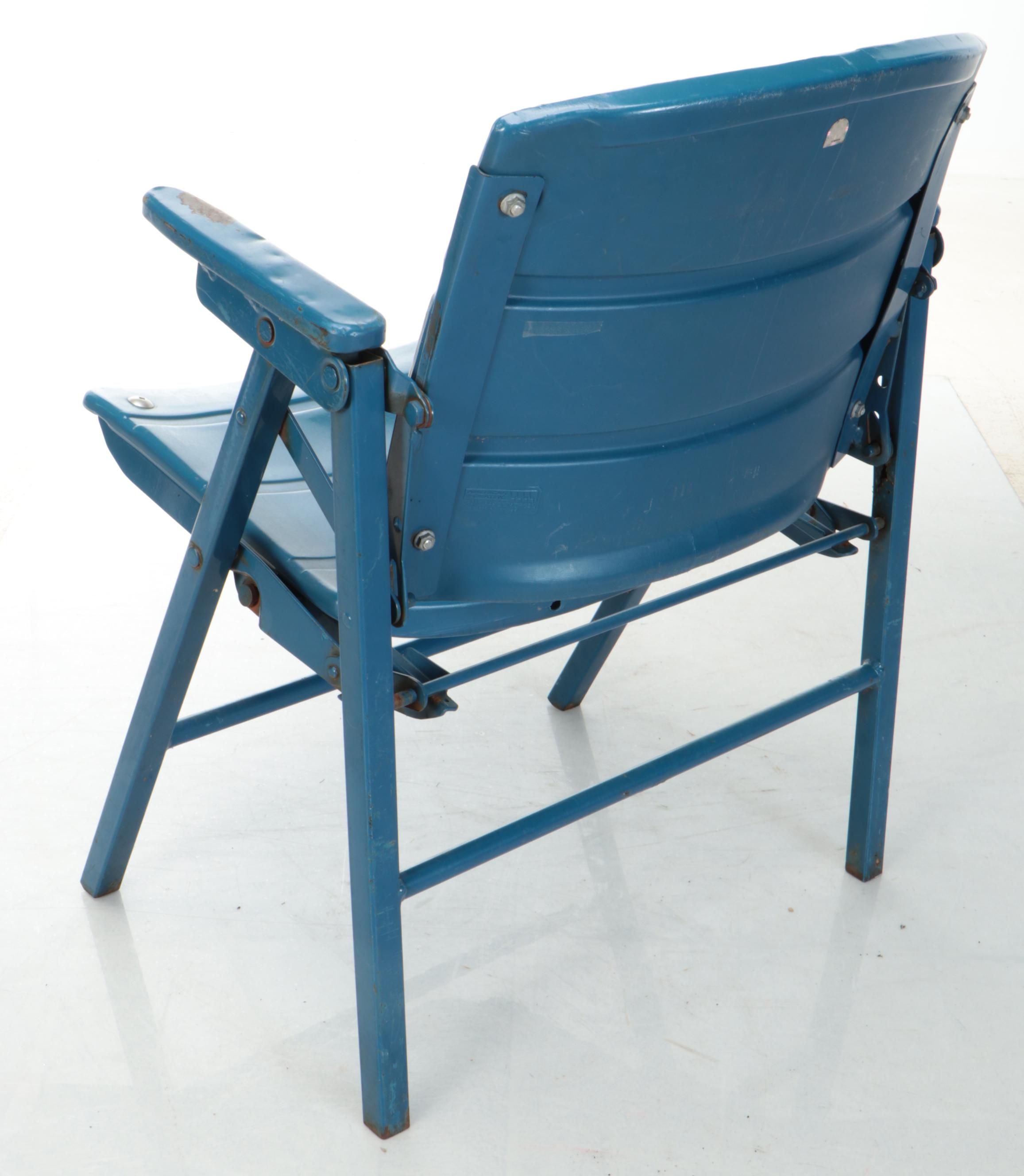 Steve Carlton Signed Veterans Stadium Chair, MLB Certification