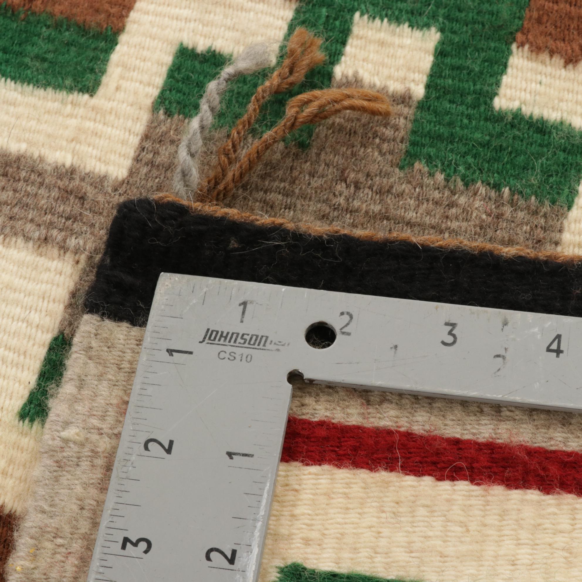 2'4 x 2'5 Handwoven Navajo Ganado Accent Rug