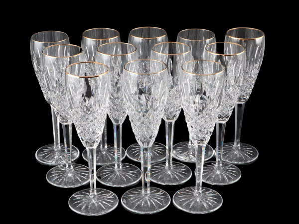 Traditional Art, Furniture, Jewelry & Décor