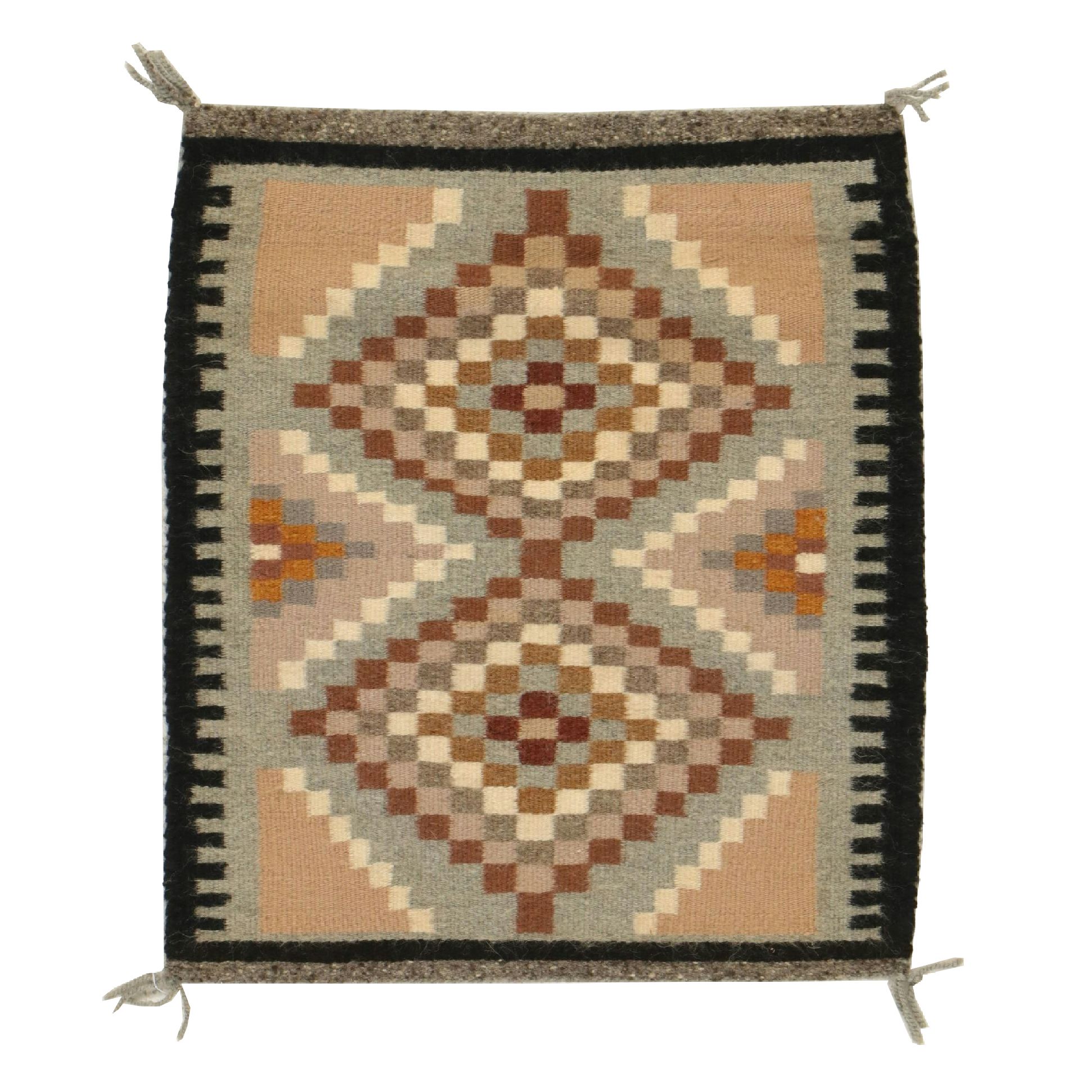 1'8 x 1'11 Handwoven Betty Morgan Navajo Crystal Accent Rug
