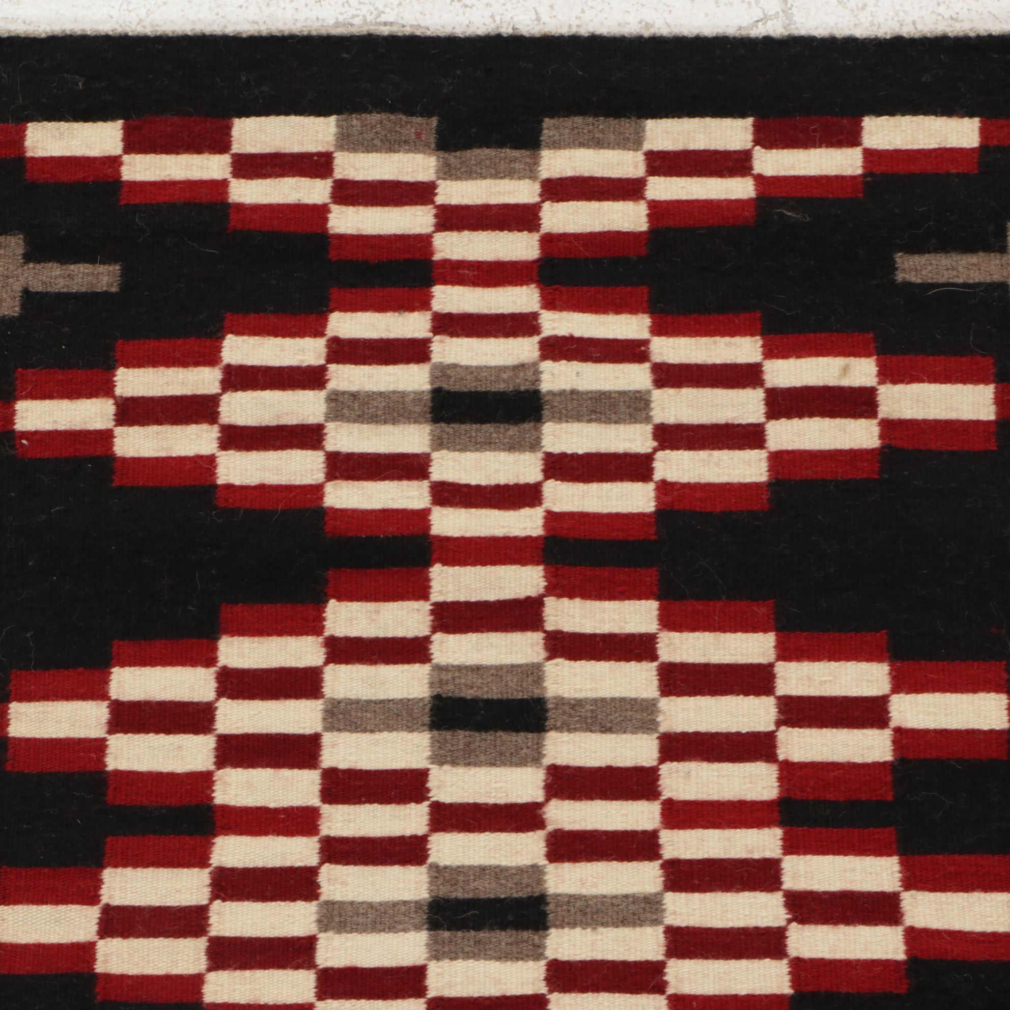 2'1" x 3' Handwoven Navajo Chief's Blanket Pattern Accent Rug