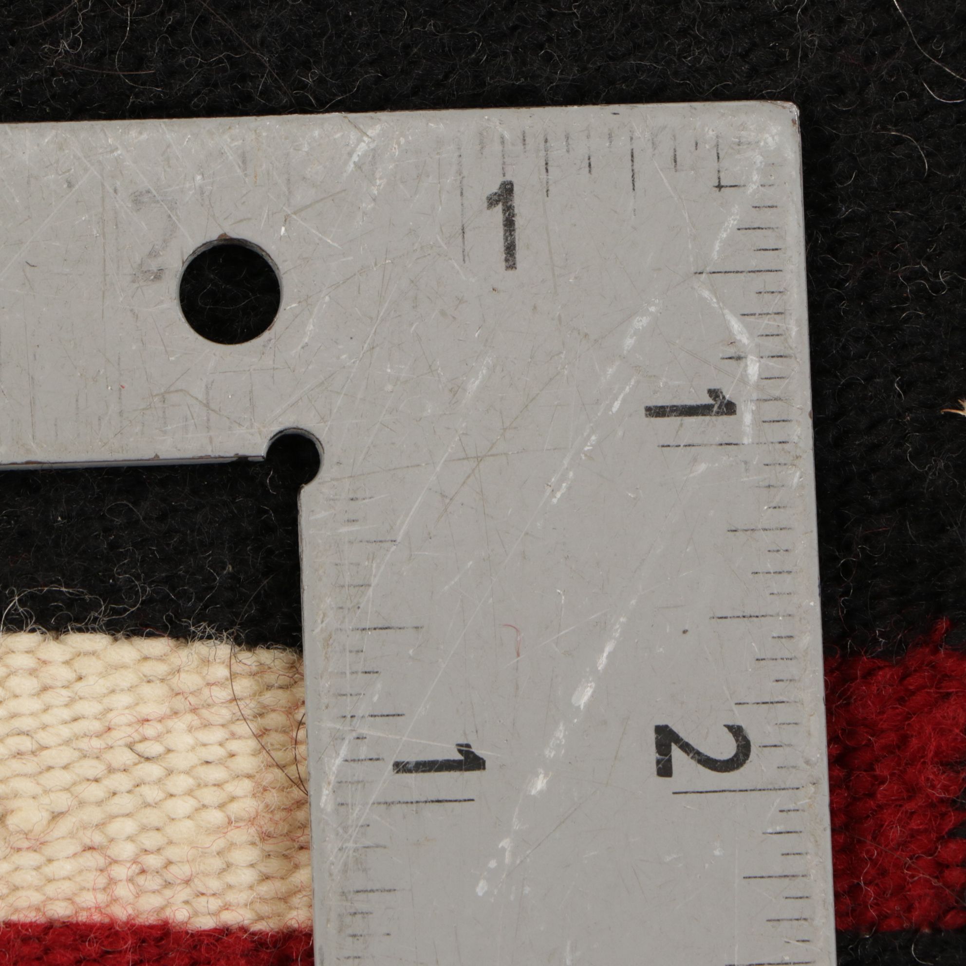 2'1" x 3' Handwoven Navajo Chief's Blanket Pattern Accent Rug