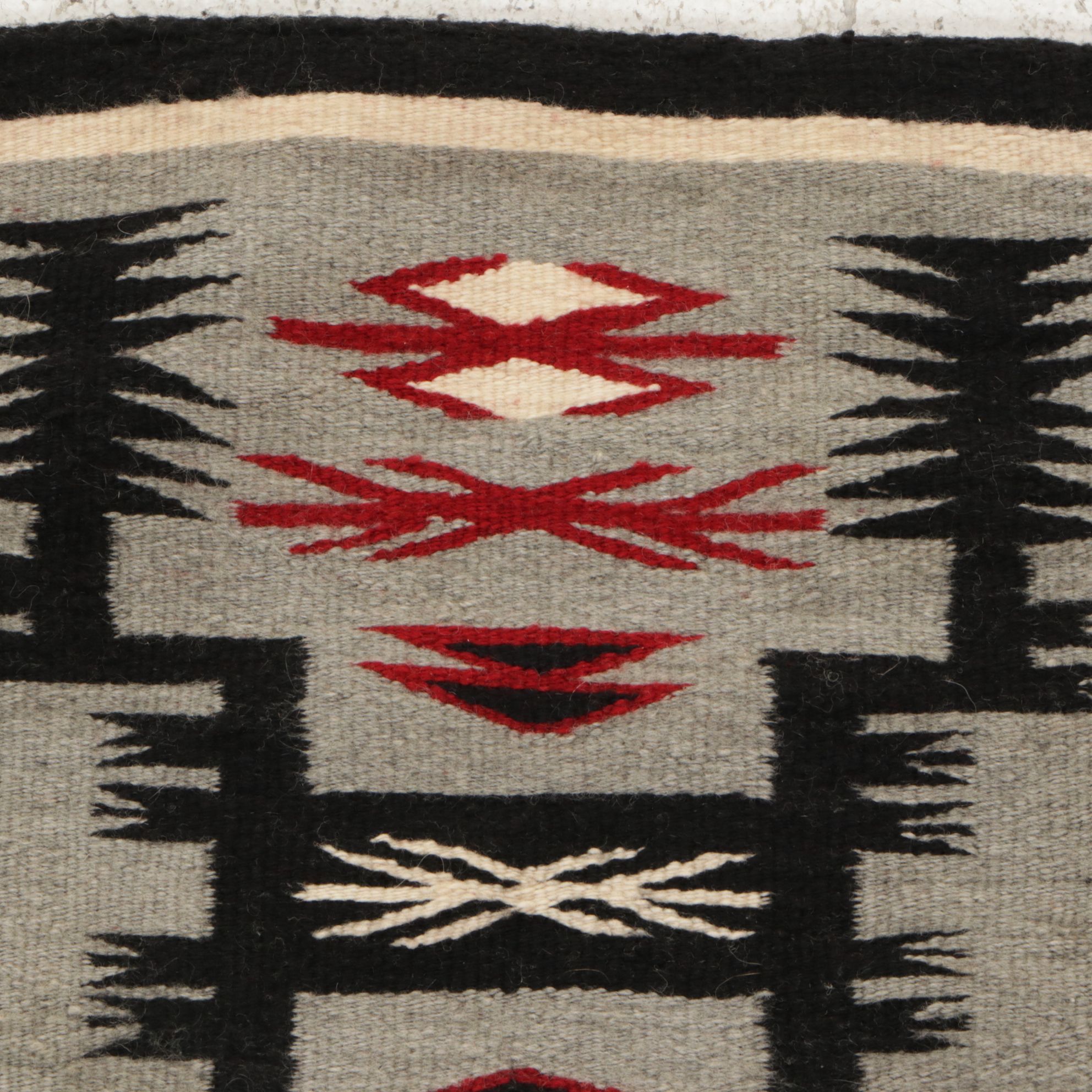 2' x 2'1" Handwoven Navajo Storm Pattern Accent Rug