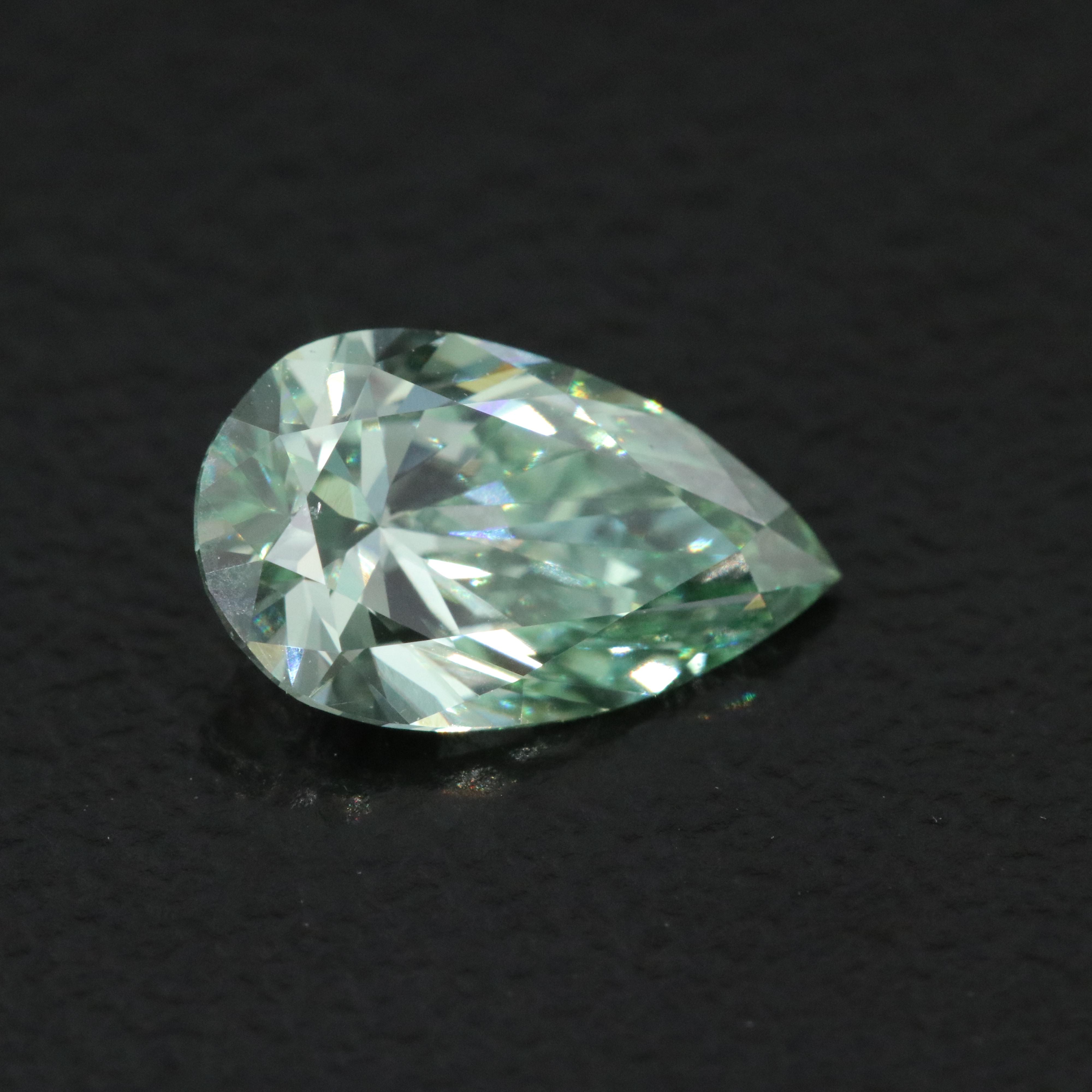Loose 1.00 CT Lab Grown Fancy Green Diamond with IGI Report
