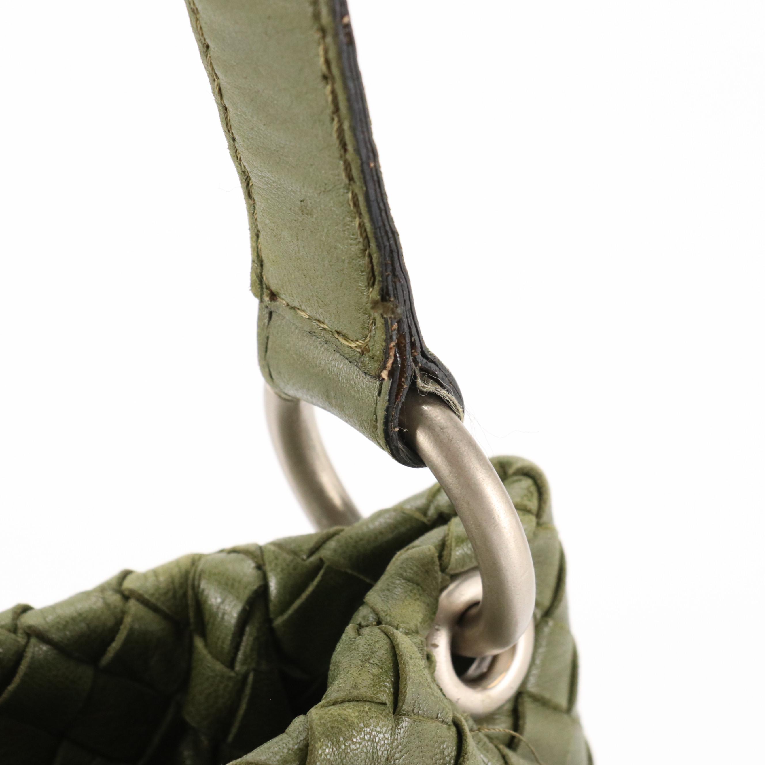Bottega Veneta Shoulder Bag in Olive Green Intrecciato Nappa Leather