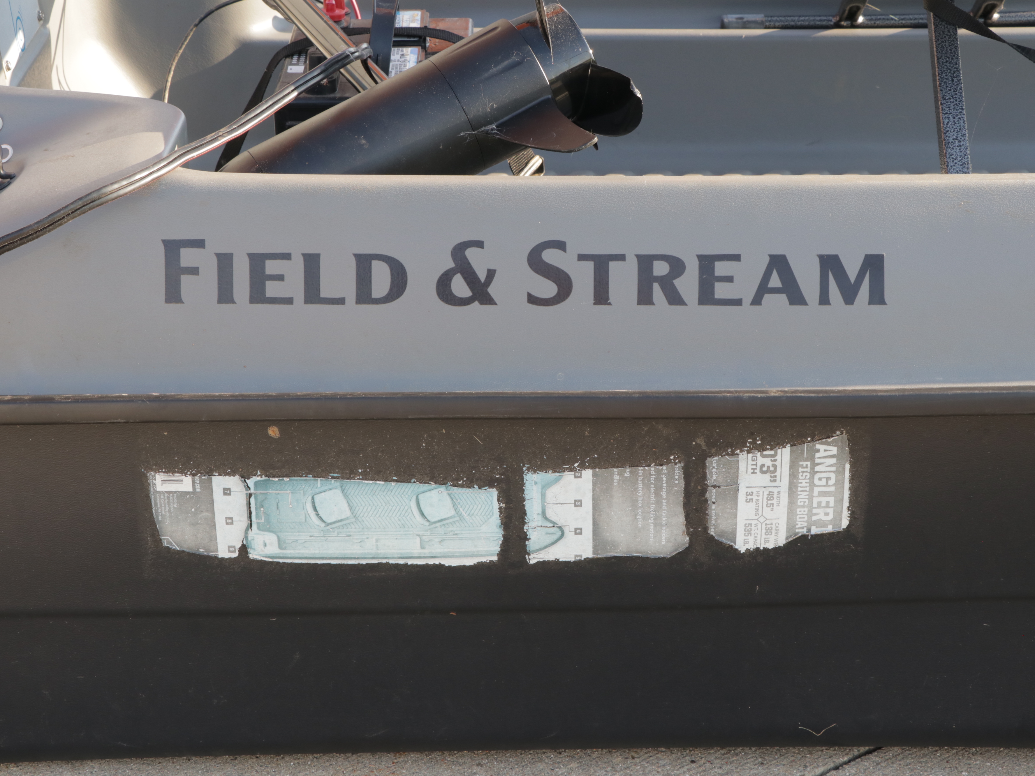 Field and Stream Angler 10 Pond Boat w/. Trolling Motor