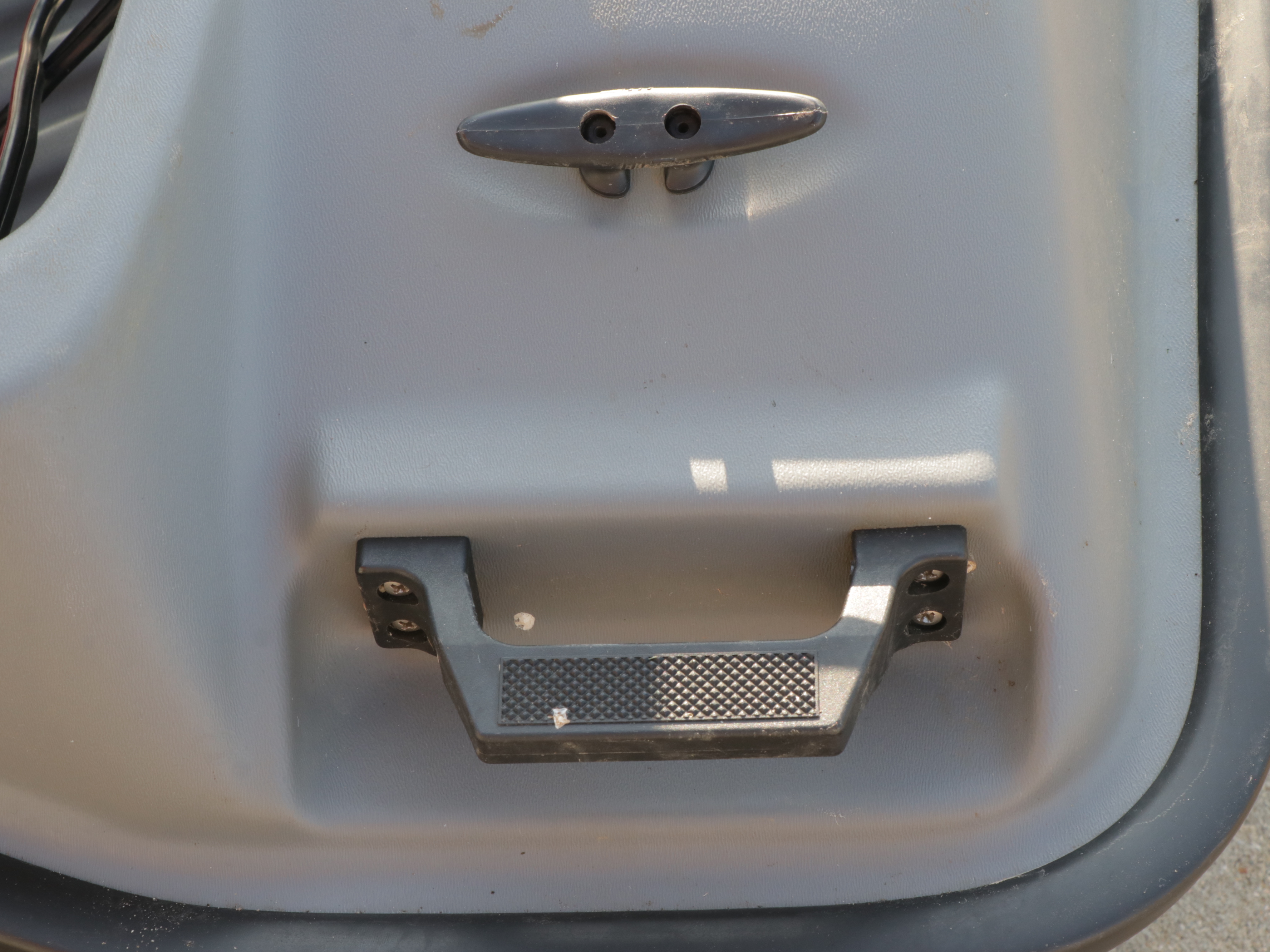 Field and Stream Angler 10 Pond Boat w/. Trolling Motor