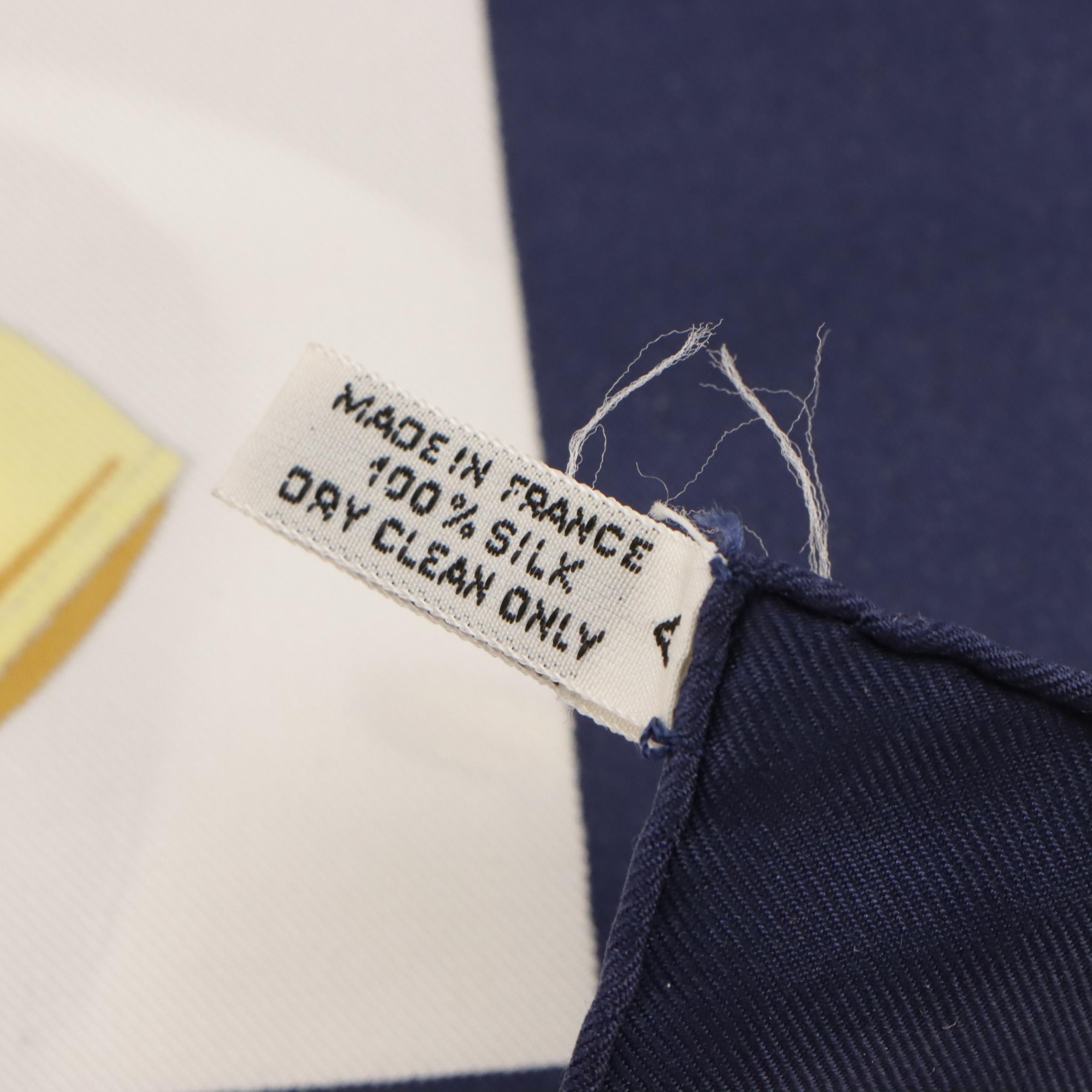 Hermès "Éperon d'Or" Scarf 90 in Silk Twill