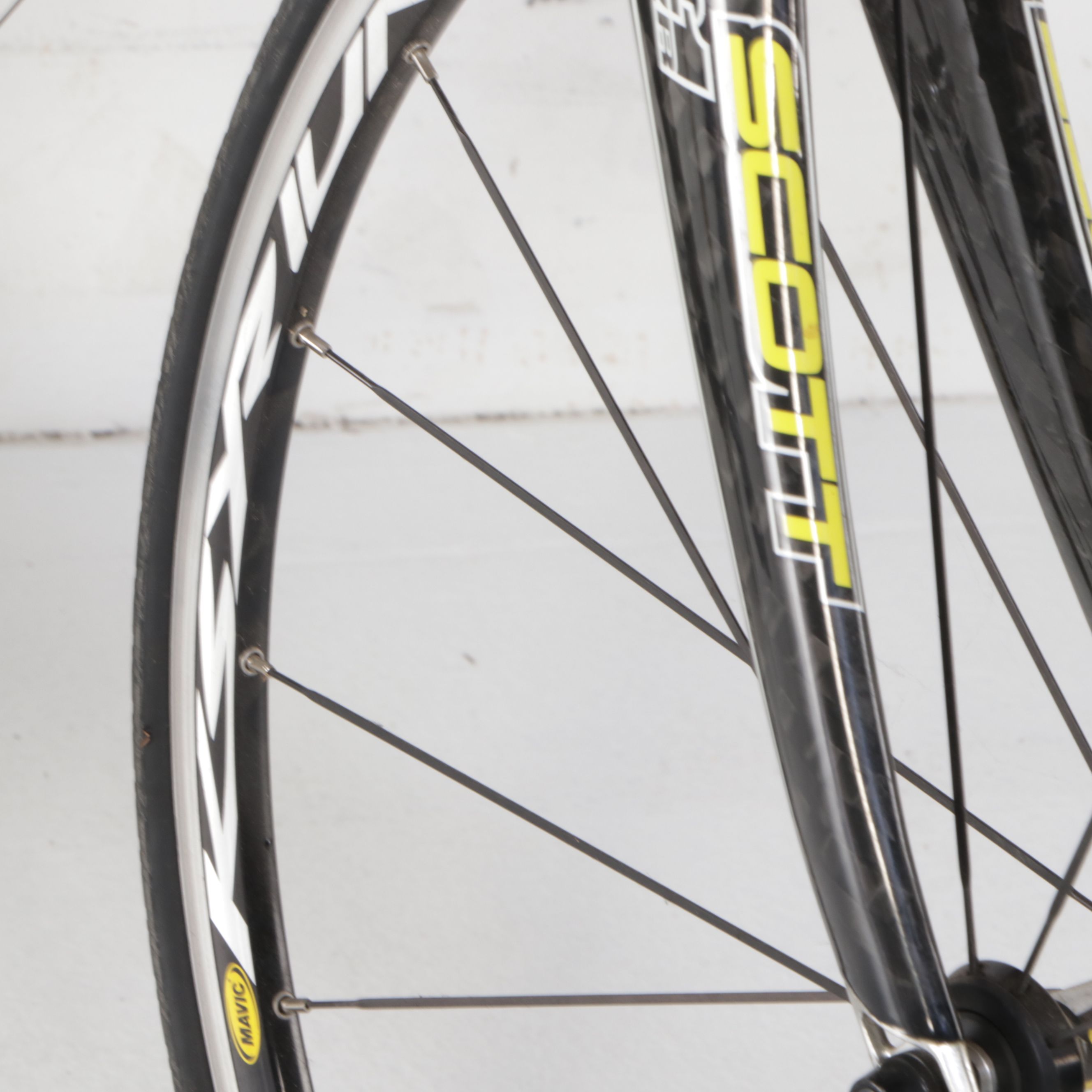 Scott CR1 Carbon Fiber Bicycle