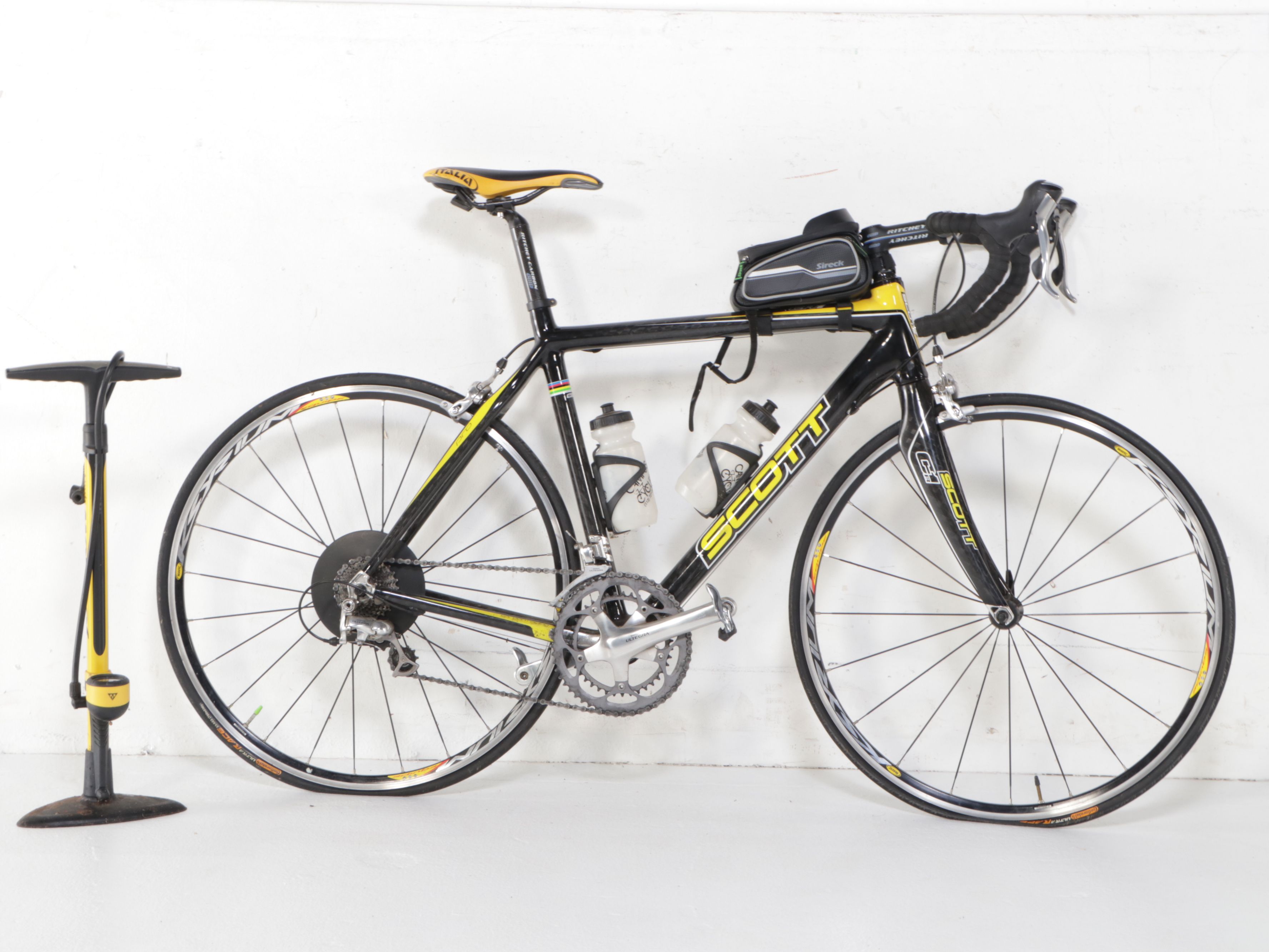 Scott CR1 Carbon Fiber Bicycle