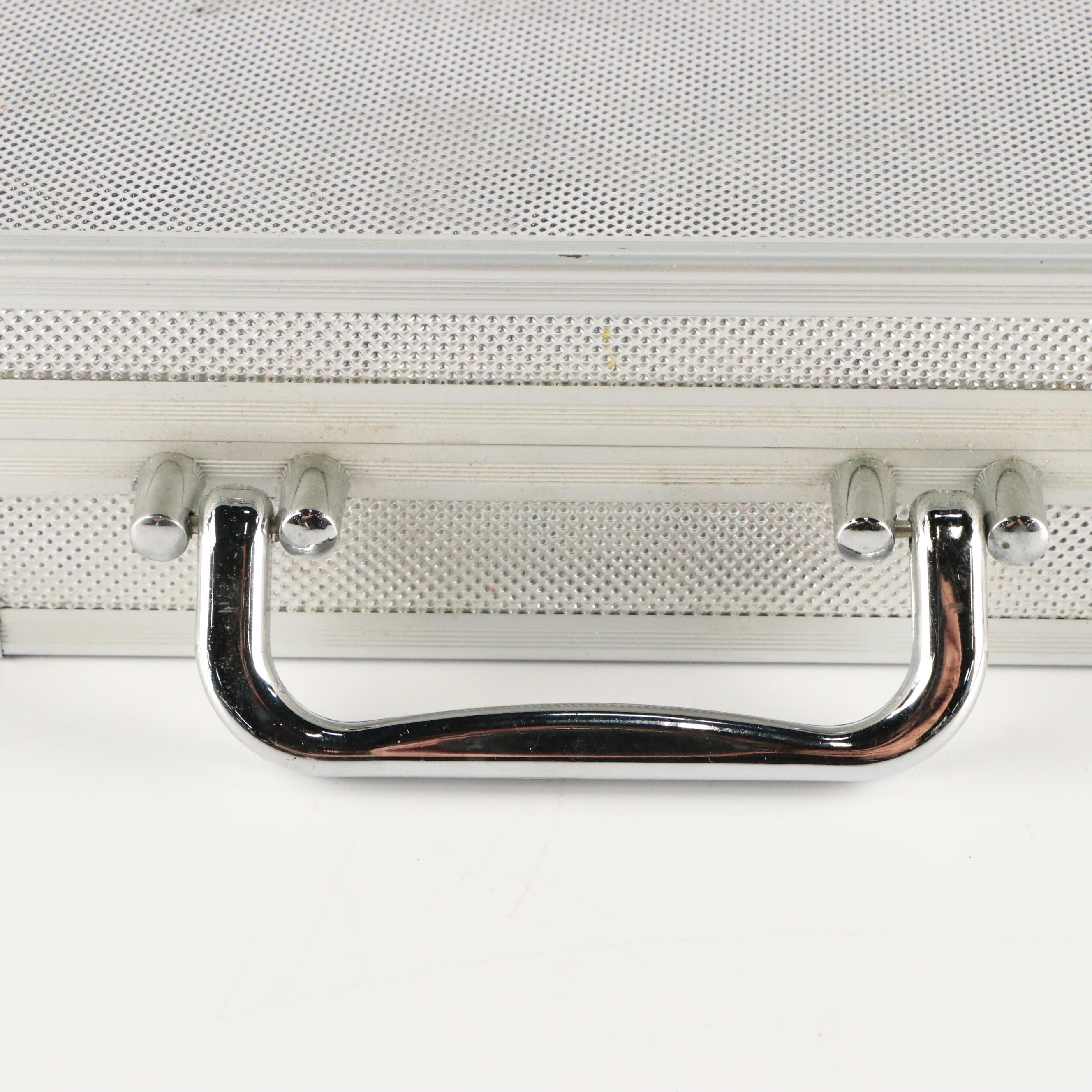 Cardinal's Texas Hold 'Em Poker Set With Deck of Cards, Chips, Buttons & Dice