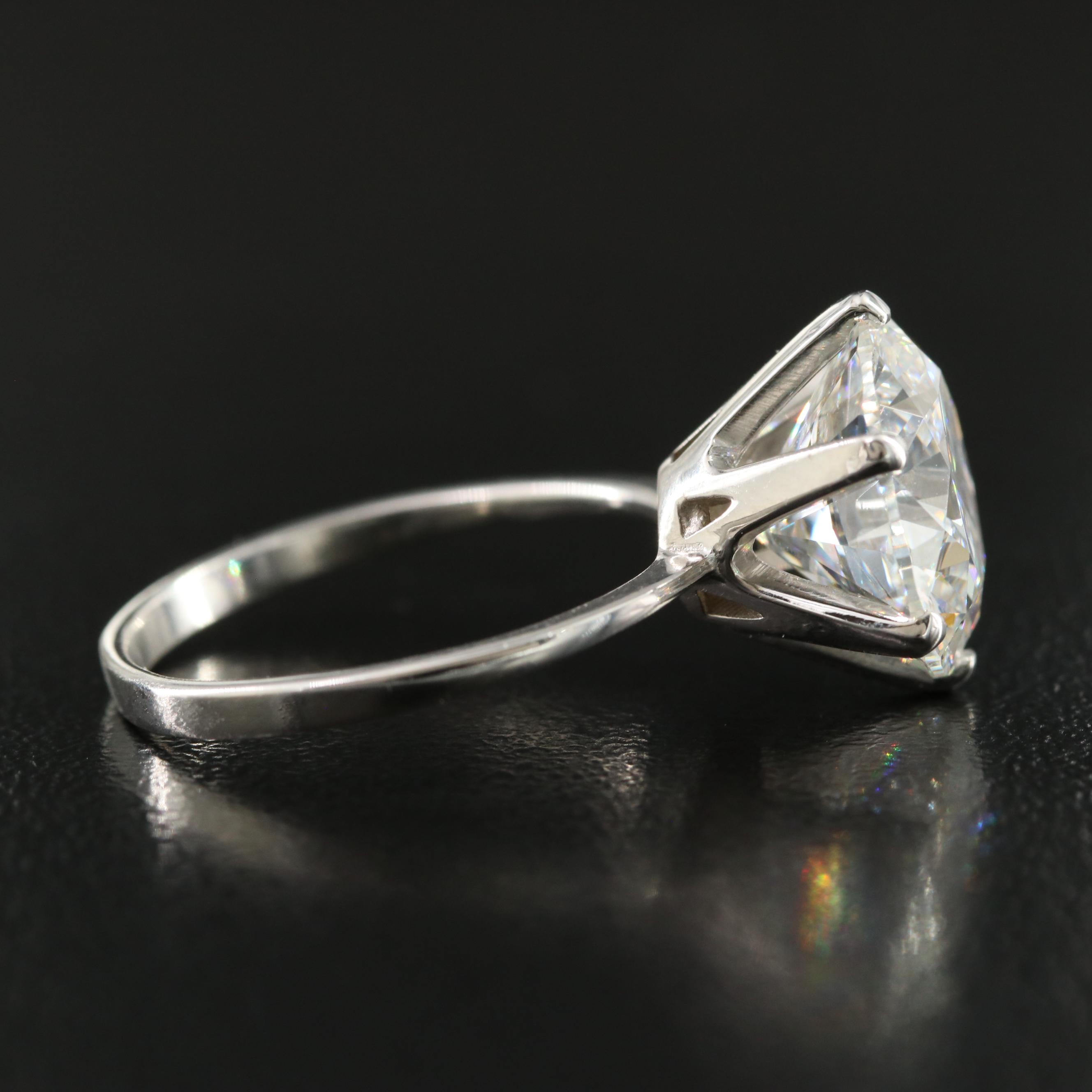 18K 5.01 CT Lab Grown Diamond Solitaire Ring with IGI Report