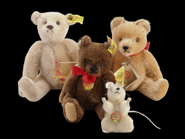 Sports Memorabilia, Toys, Ephemera & Collectibles