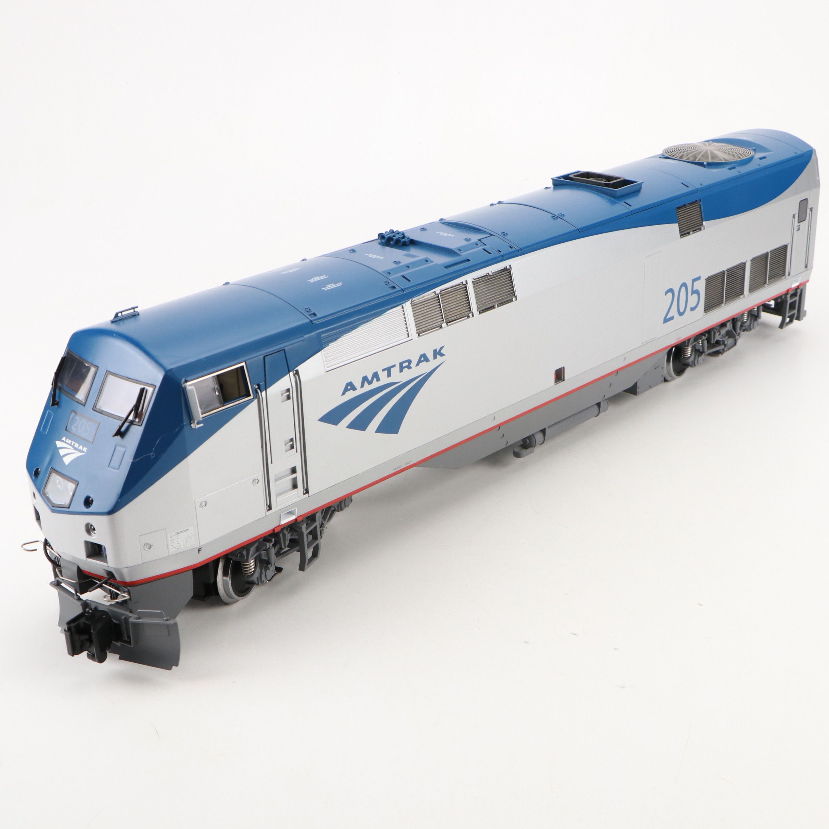 LGB 22490 Amtrak Genesis G Scale Diesel Engine Locomotive
