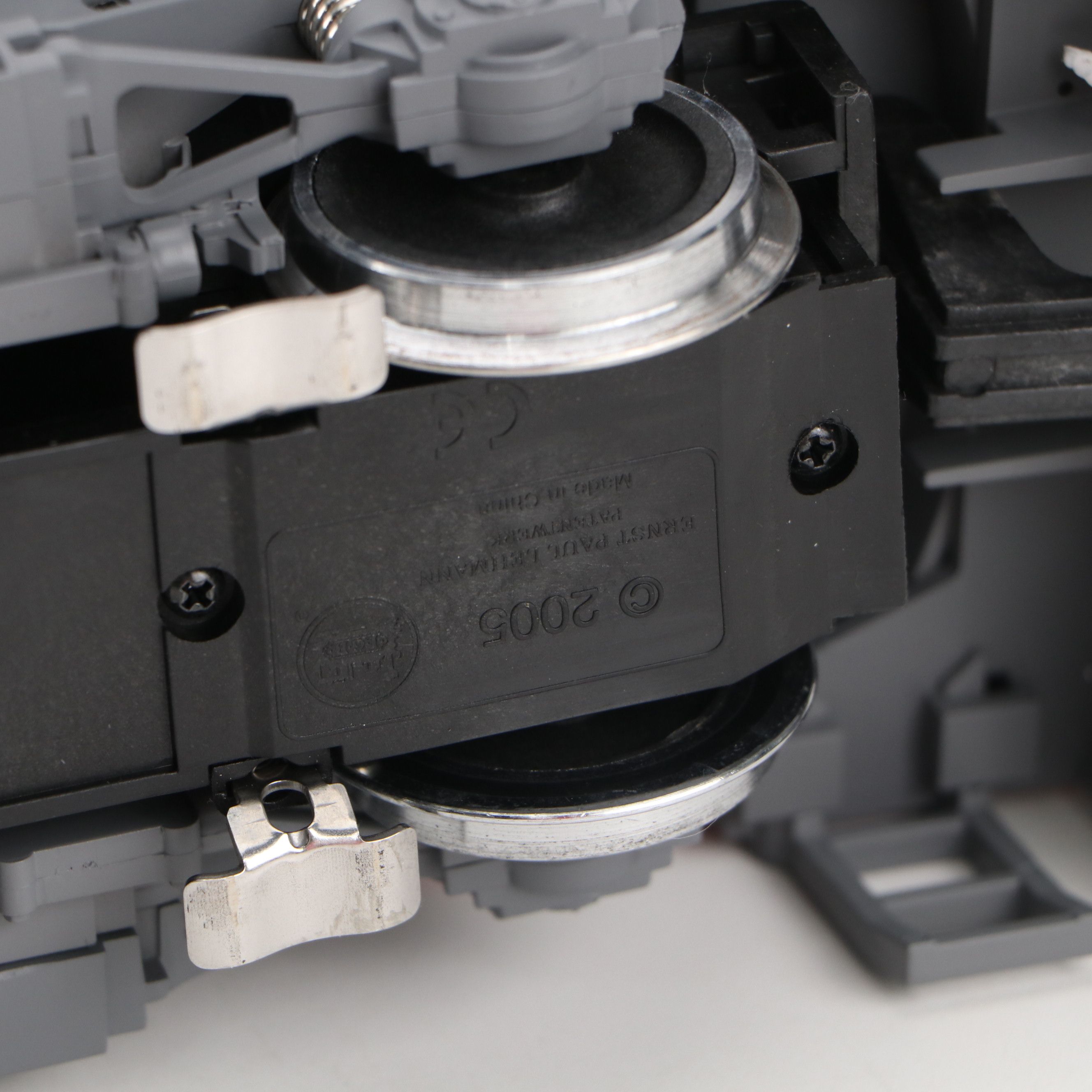 LGB 22490 Amtrak Genesis G Scale Diesel Engine Locomotive