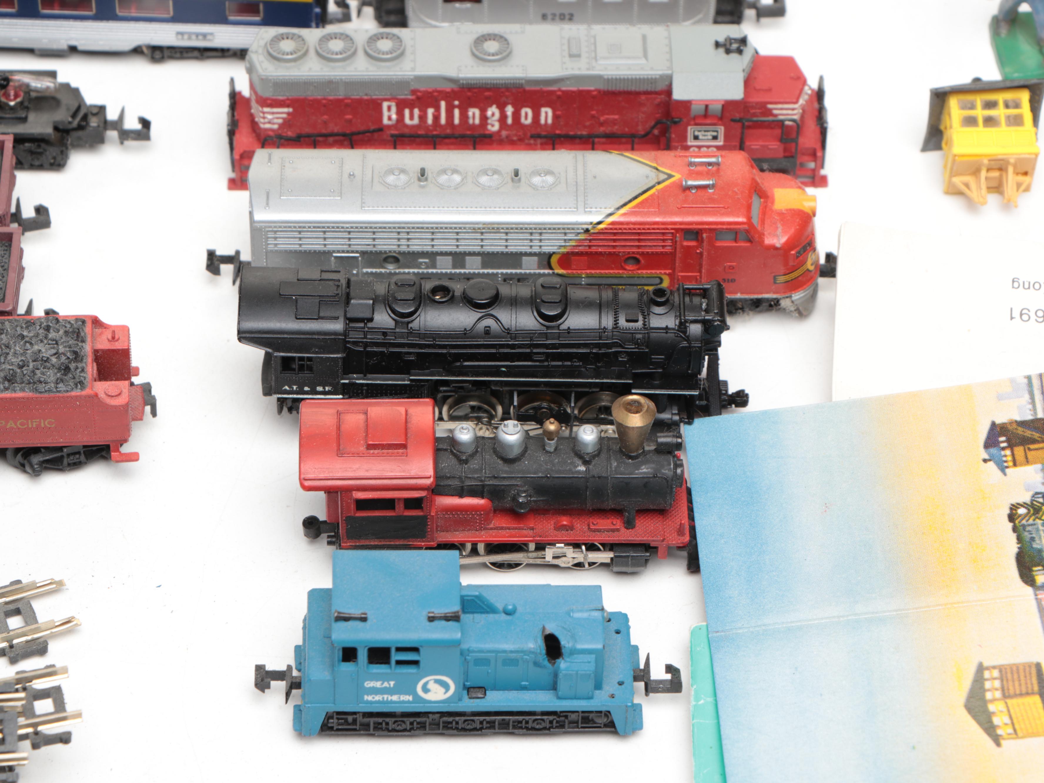 Aurora Postage Stamp Trains with Tracks, Dualpack Power Source and Accessories