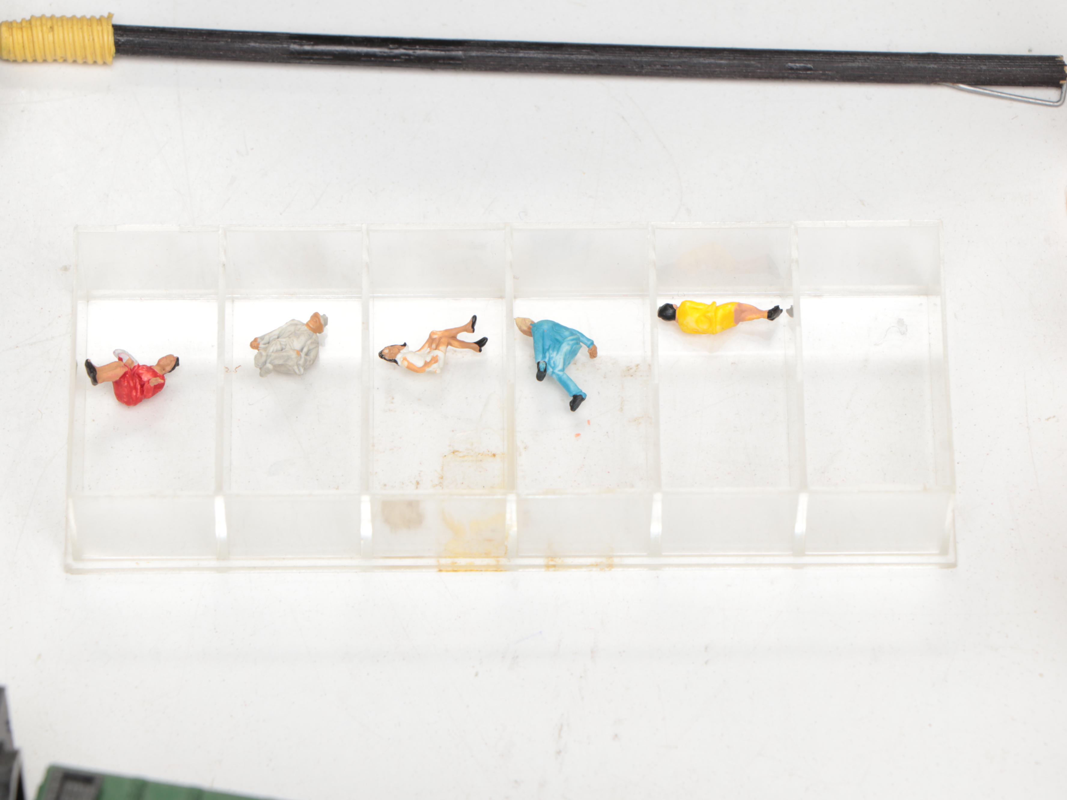 Aurora Postage Stamp Trains with Tracks, Dualpack Power Source and Accessories