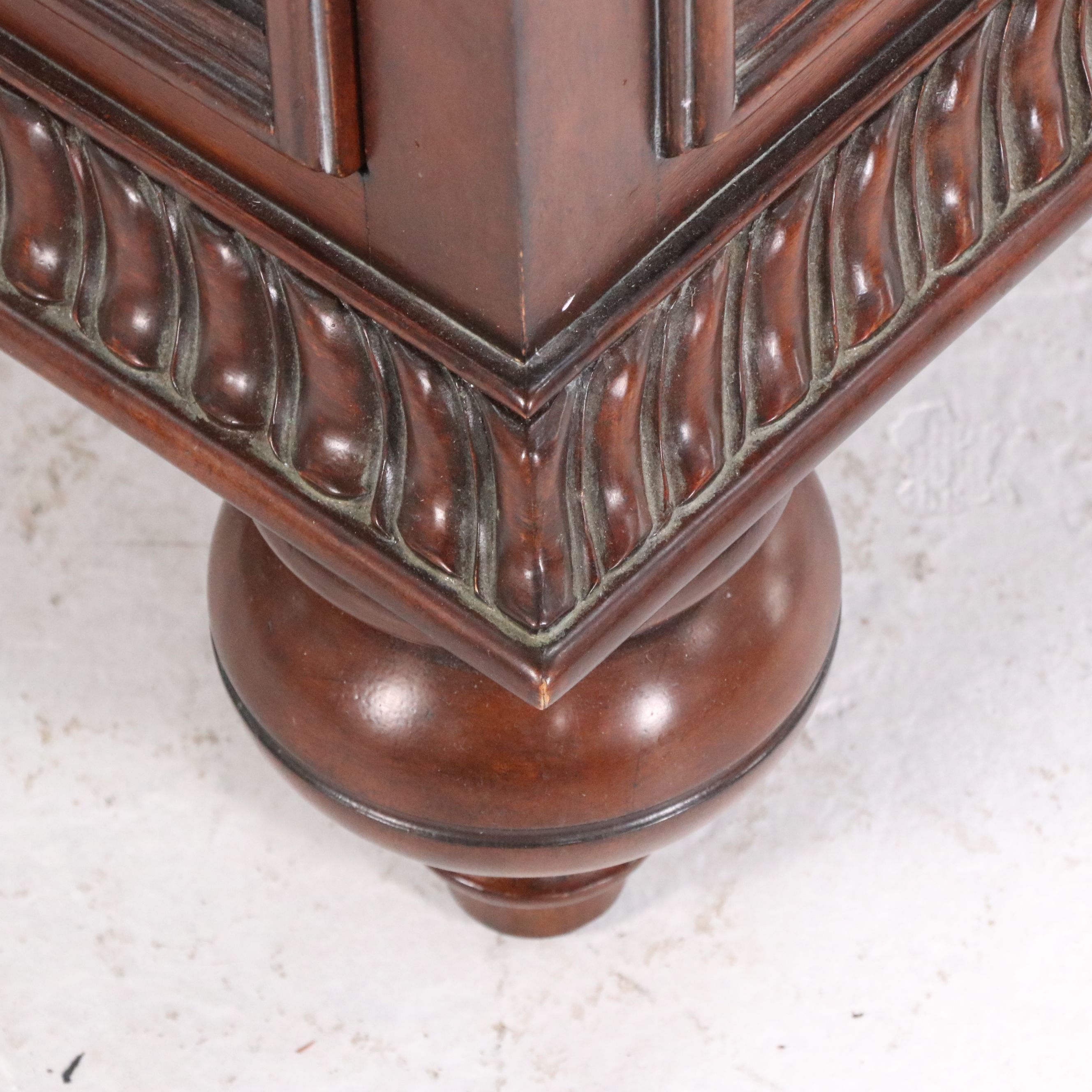 Ethan Allen Classical Style Leather Top Mahogany Coffee Table with Storage