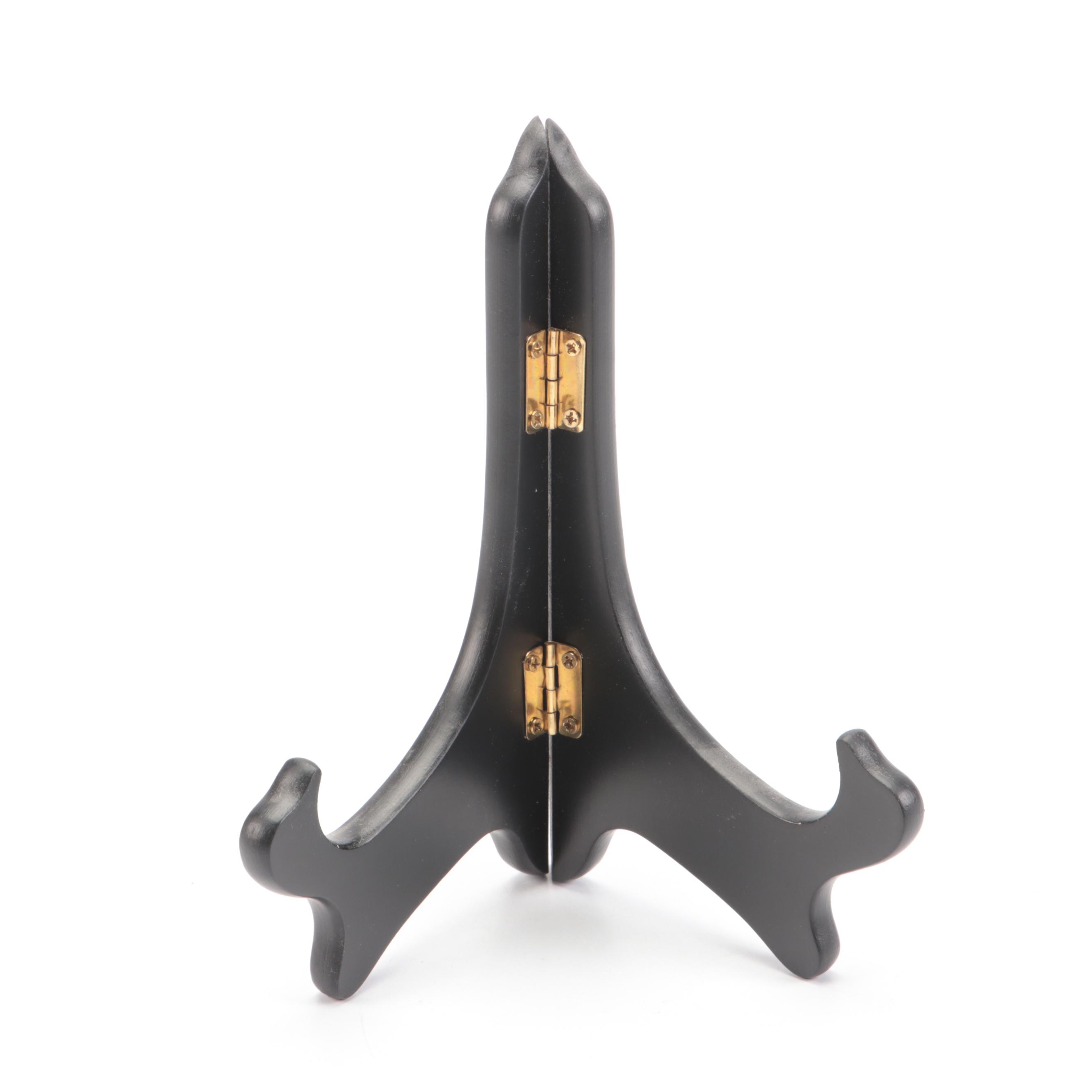 Chinese "Green Fitzhugh" Porcelain Decorative Plate with Wood Stand