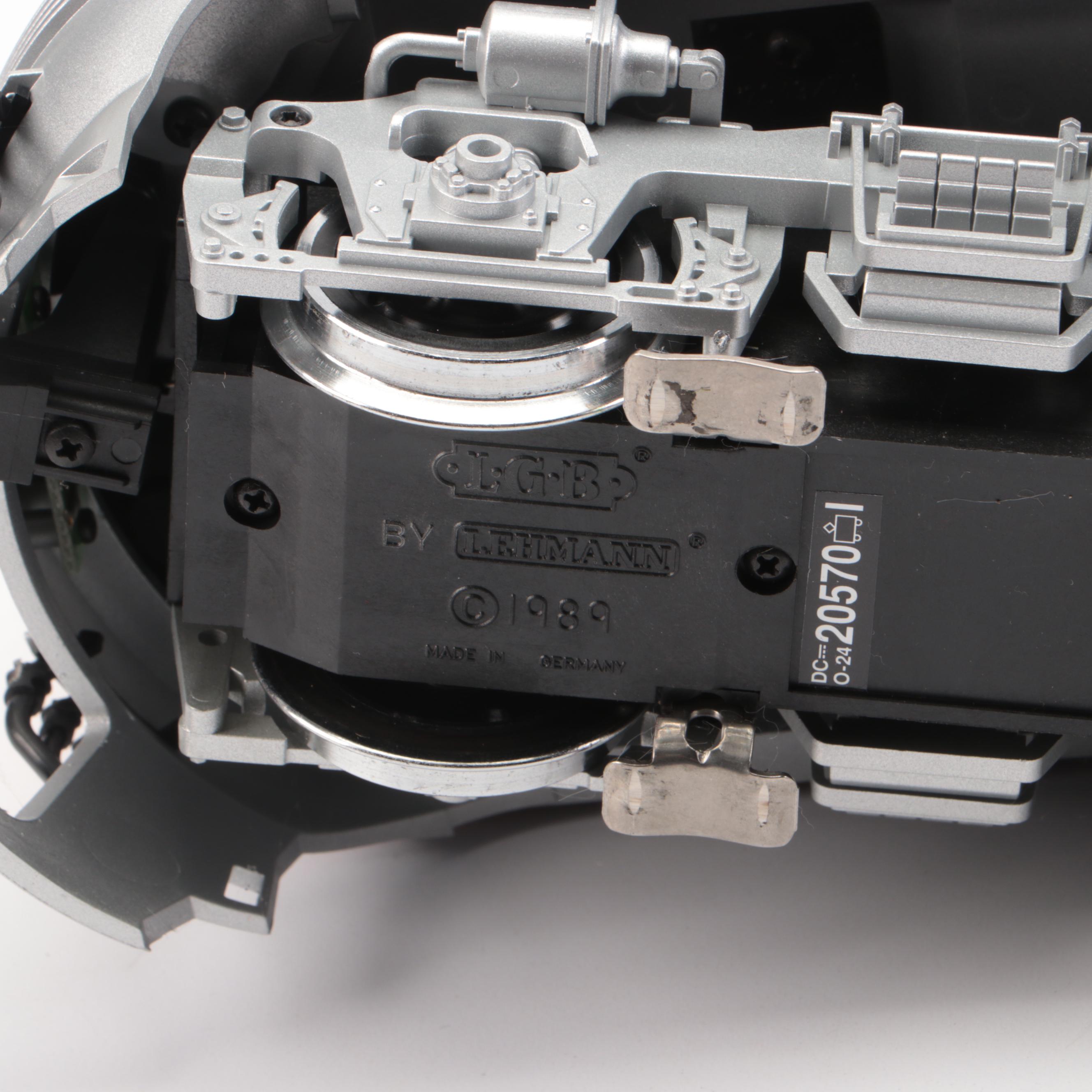 LGB Santa Fe F7B and Santa Fe F7-A G Scale Locomotives