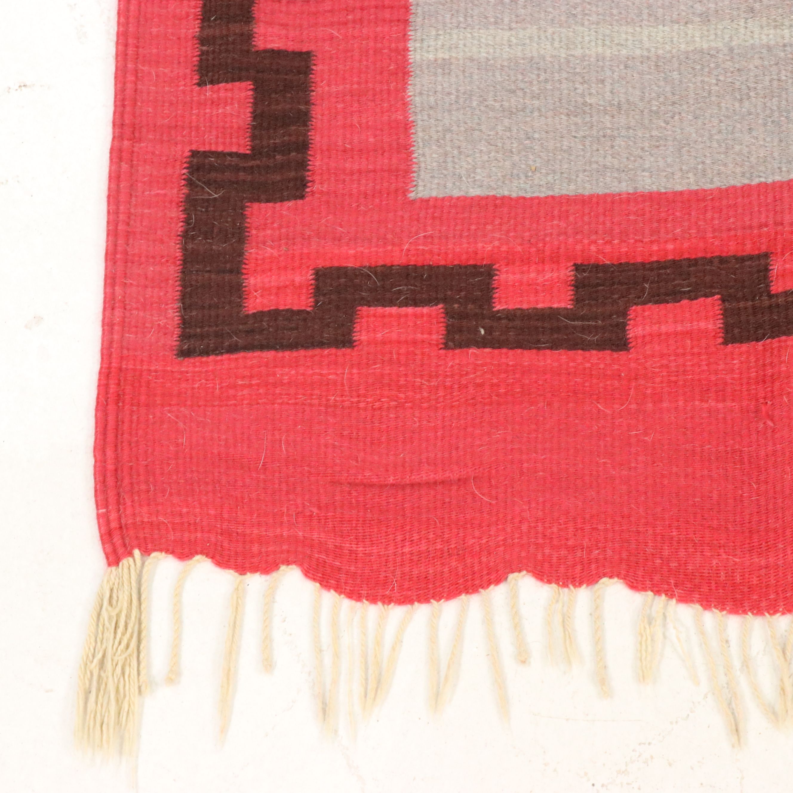 2'11 x 5'6 Handwoven Chimayo Style Accent Rug