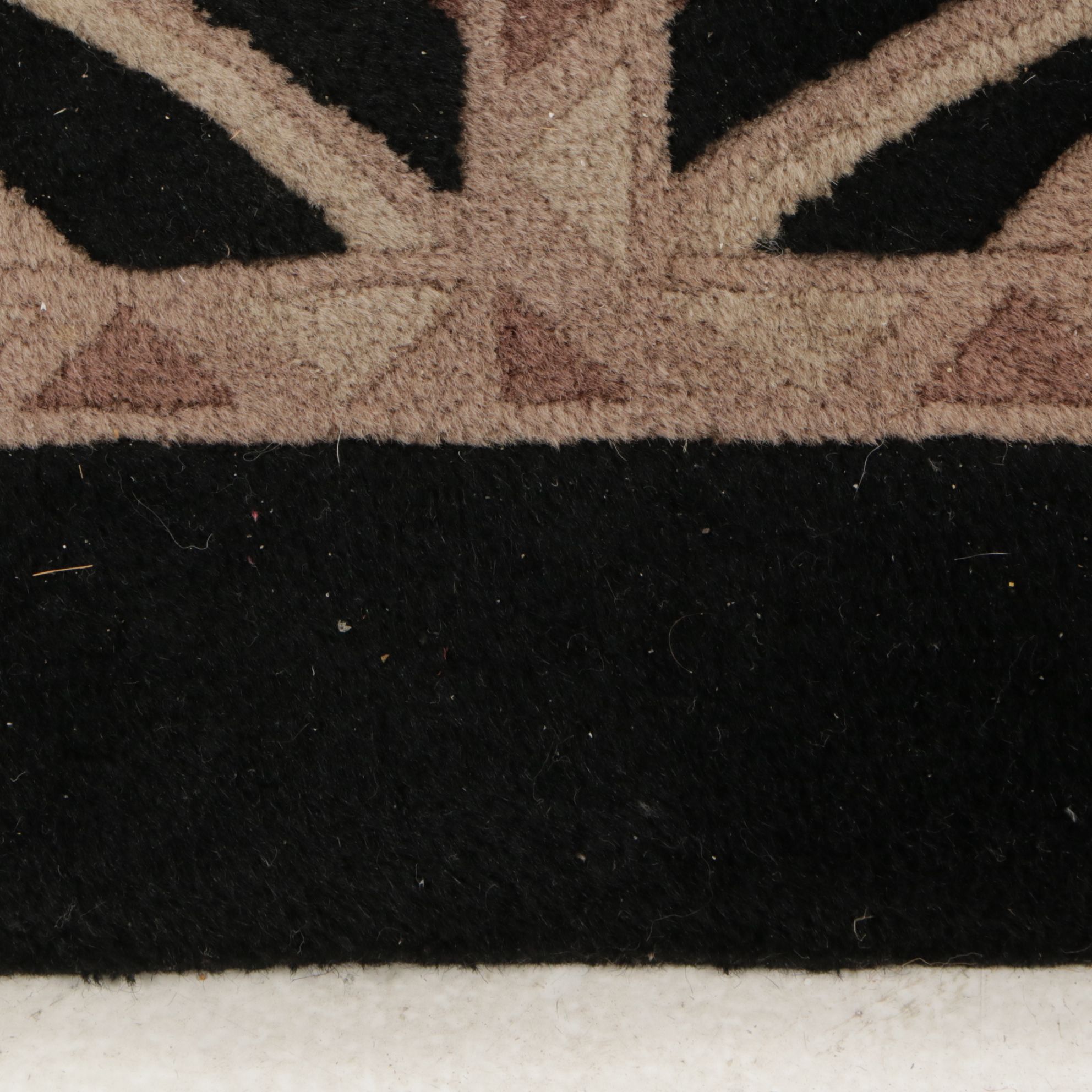 5'6 x 8'10 Hand-Knotted Chinese Art Deco Style Area Rug