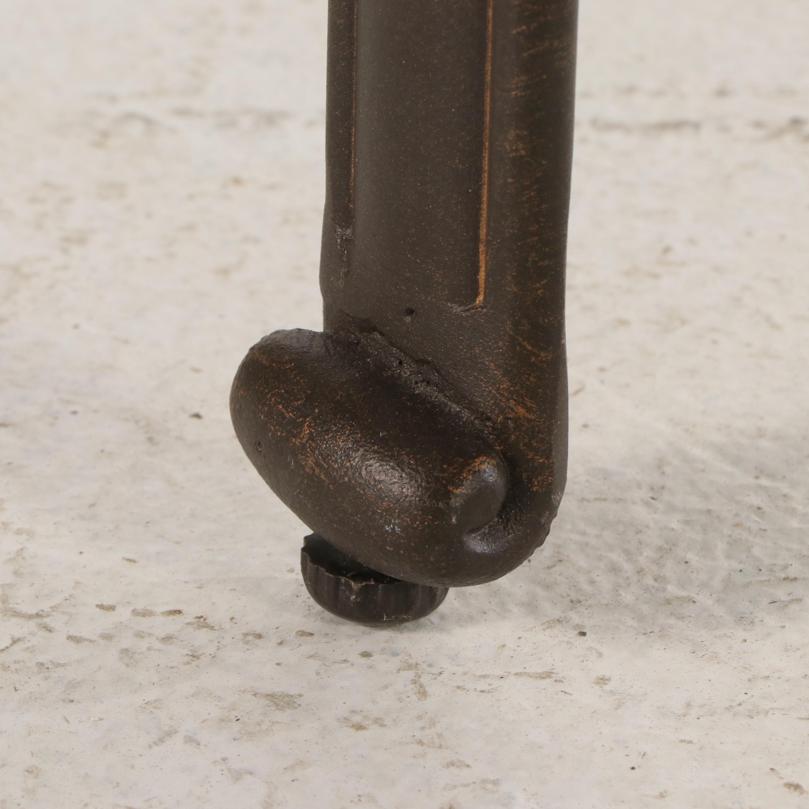 Garden Treasures Patio Plant Stand