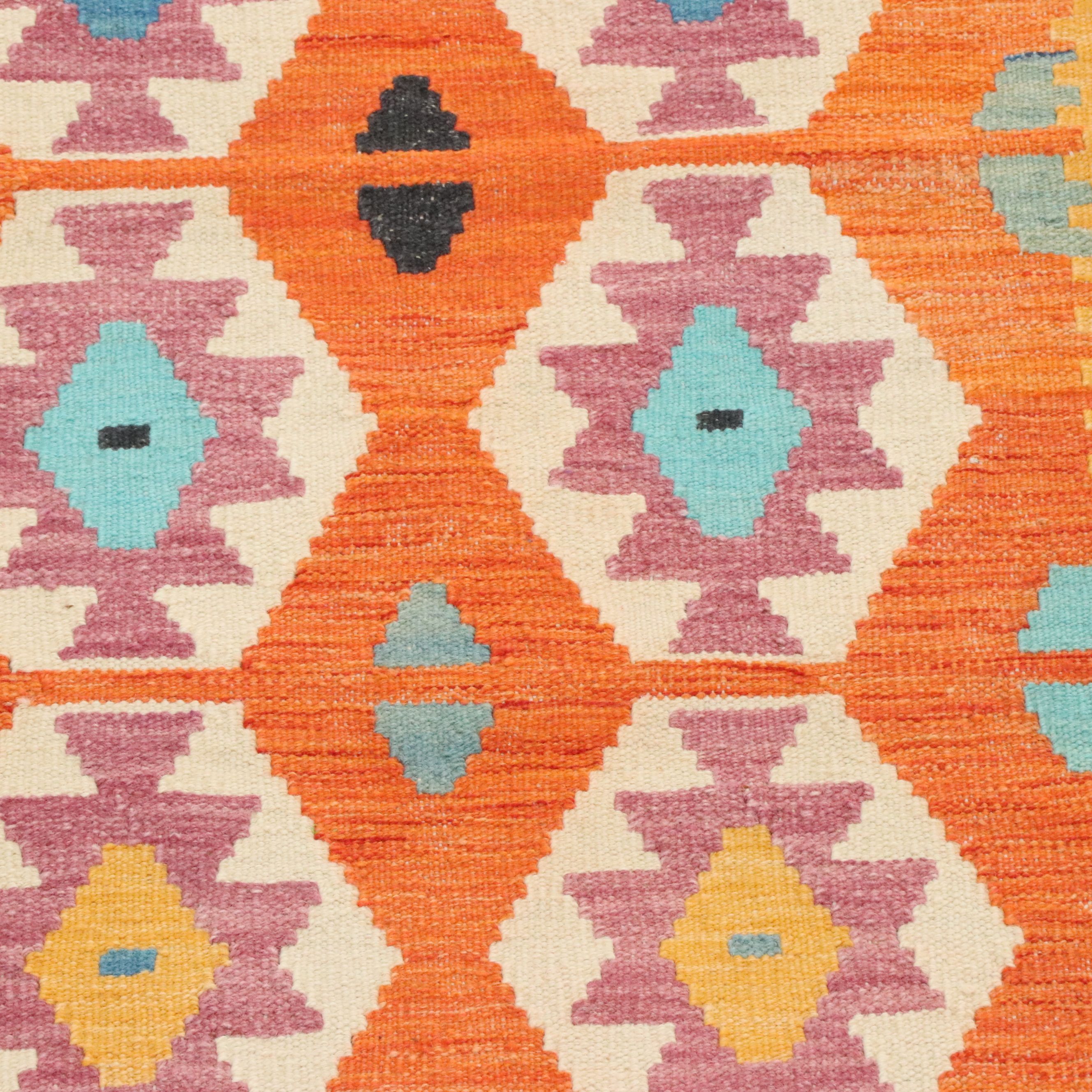 2'9 x 9'7 Handwoven Pakistani Kilim Carpet Runner