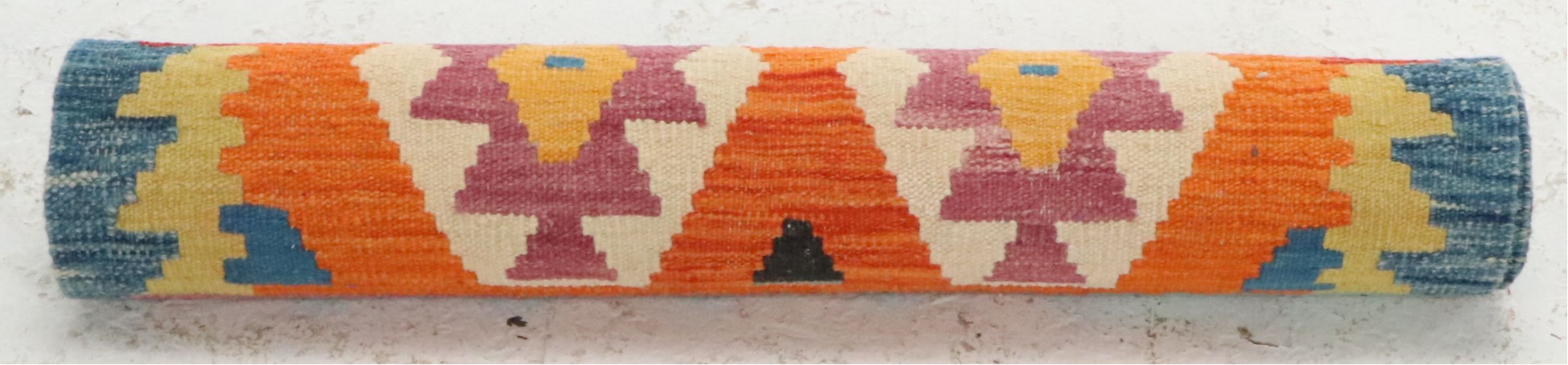 2'9 x 9'7 Handwoven Pakistani Kilim Carpet Runner