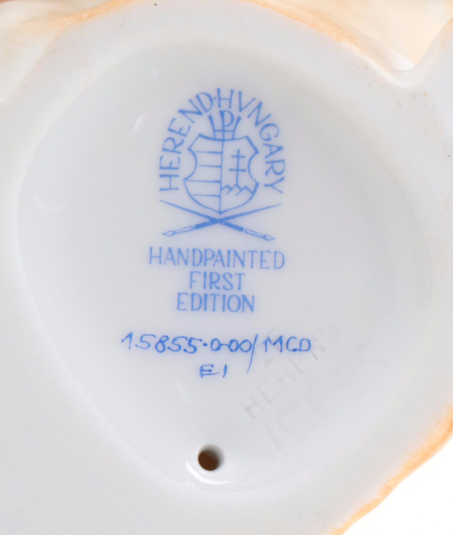 Herend Natural "Golden Retriever" Porcelain Figurine