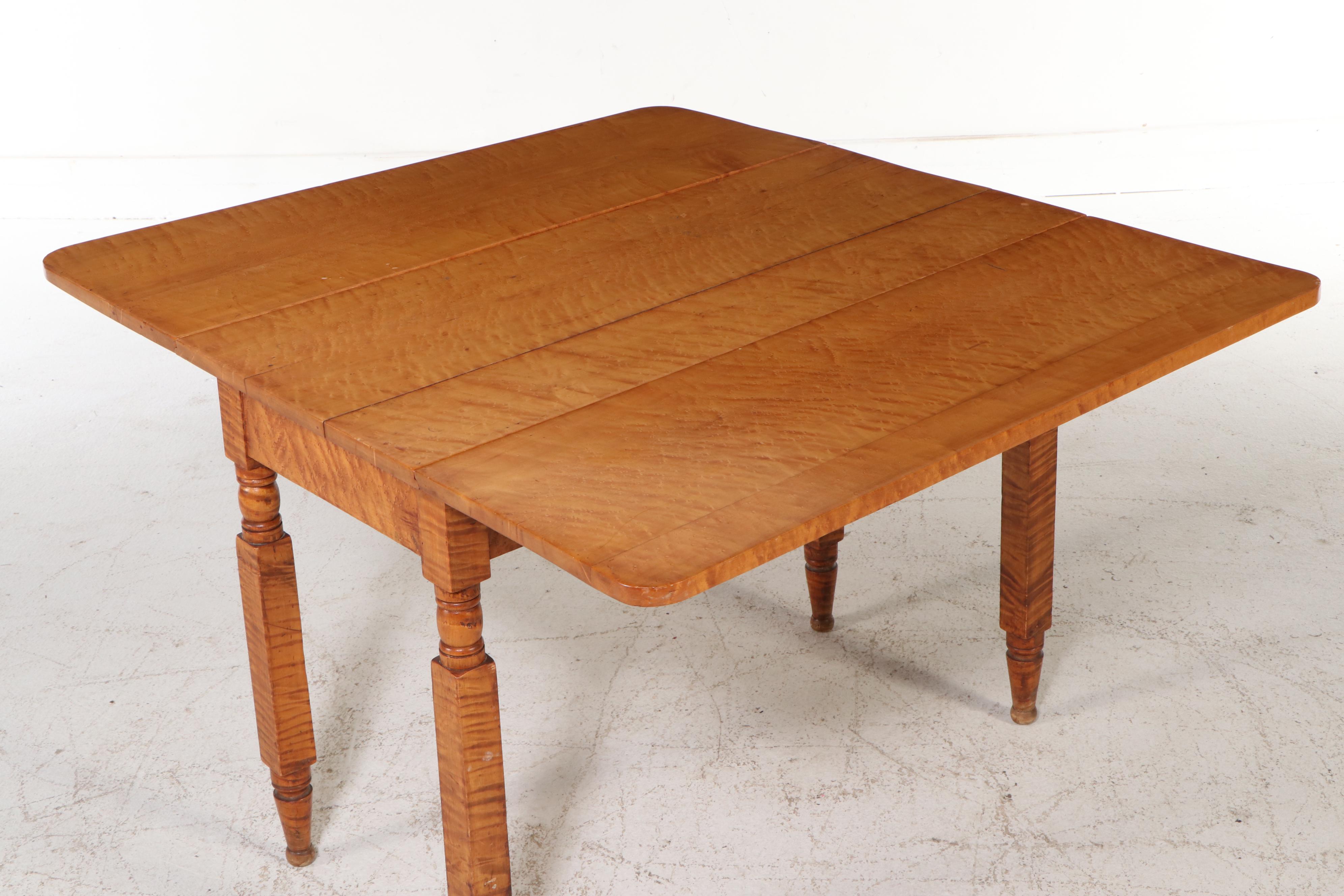 American Tiger Maple Drop-Leaf Dining Table, 19th Century