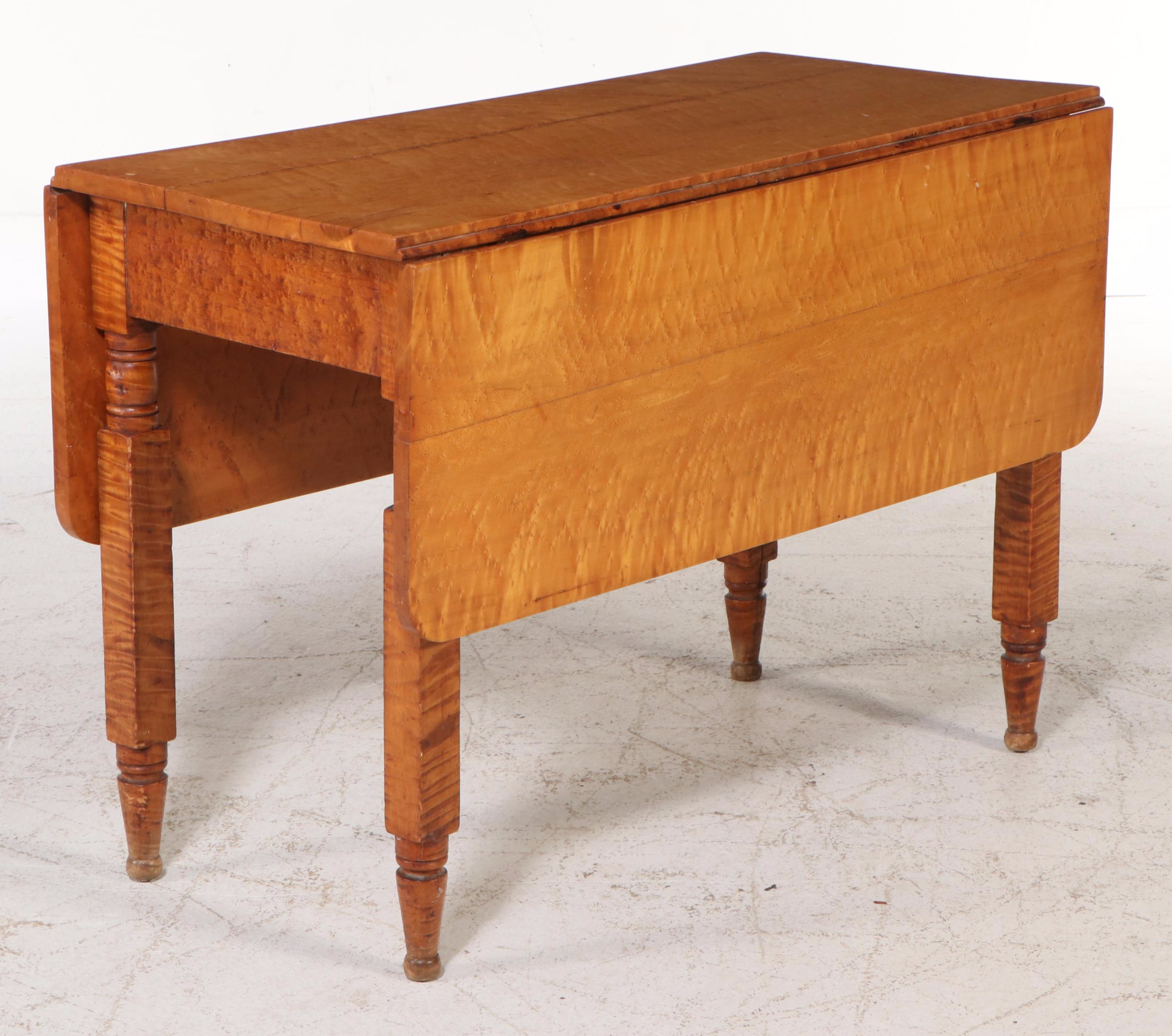 American Tiger Maple Drop-Leaf Dining Table, 19th Century