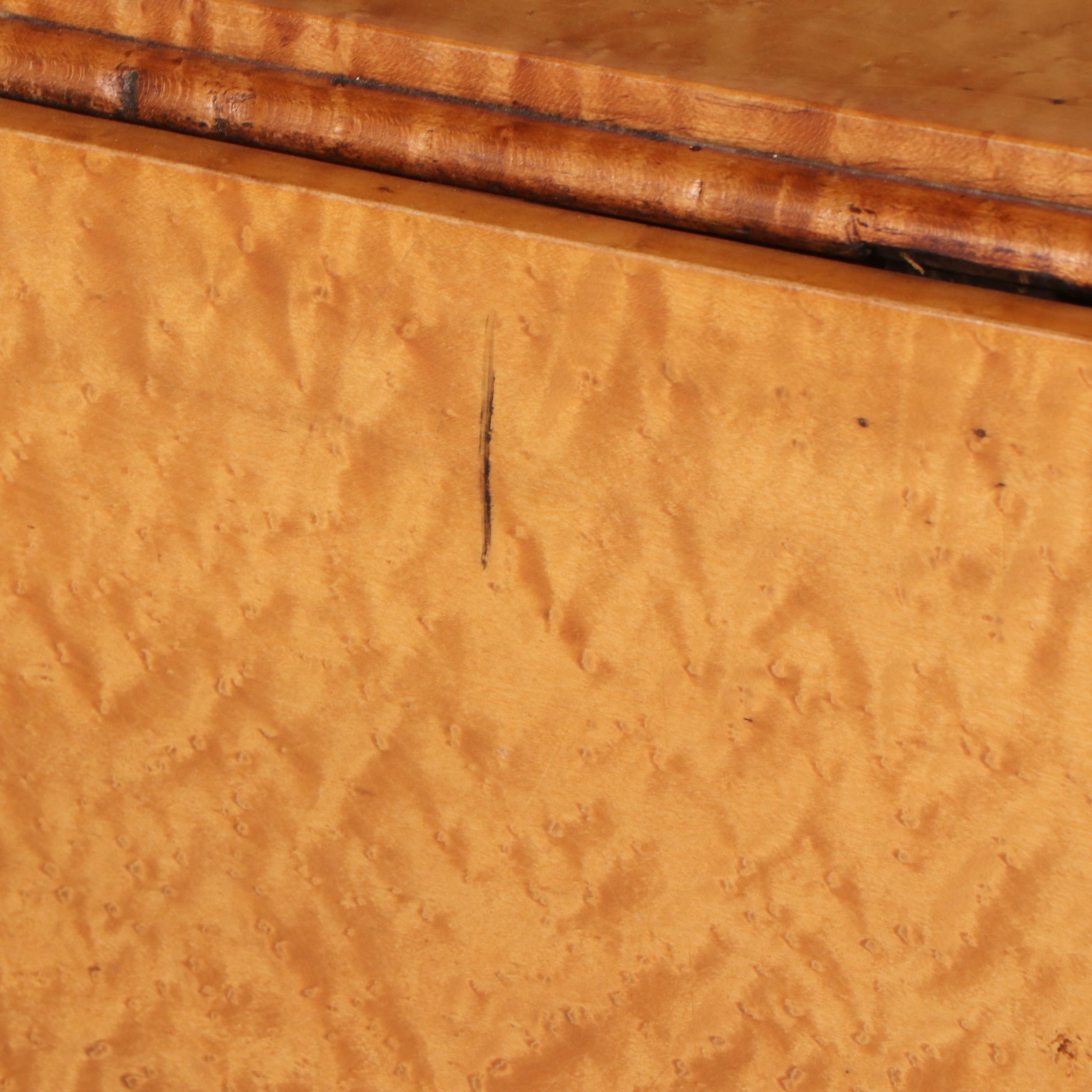 American Tiger Maple Drop-Leaf Dining Table, 19th Century