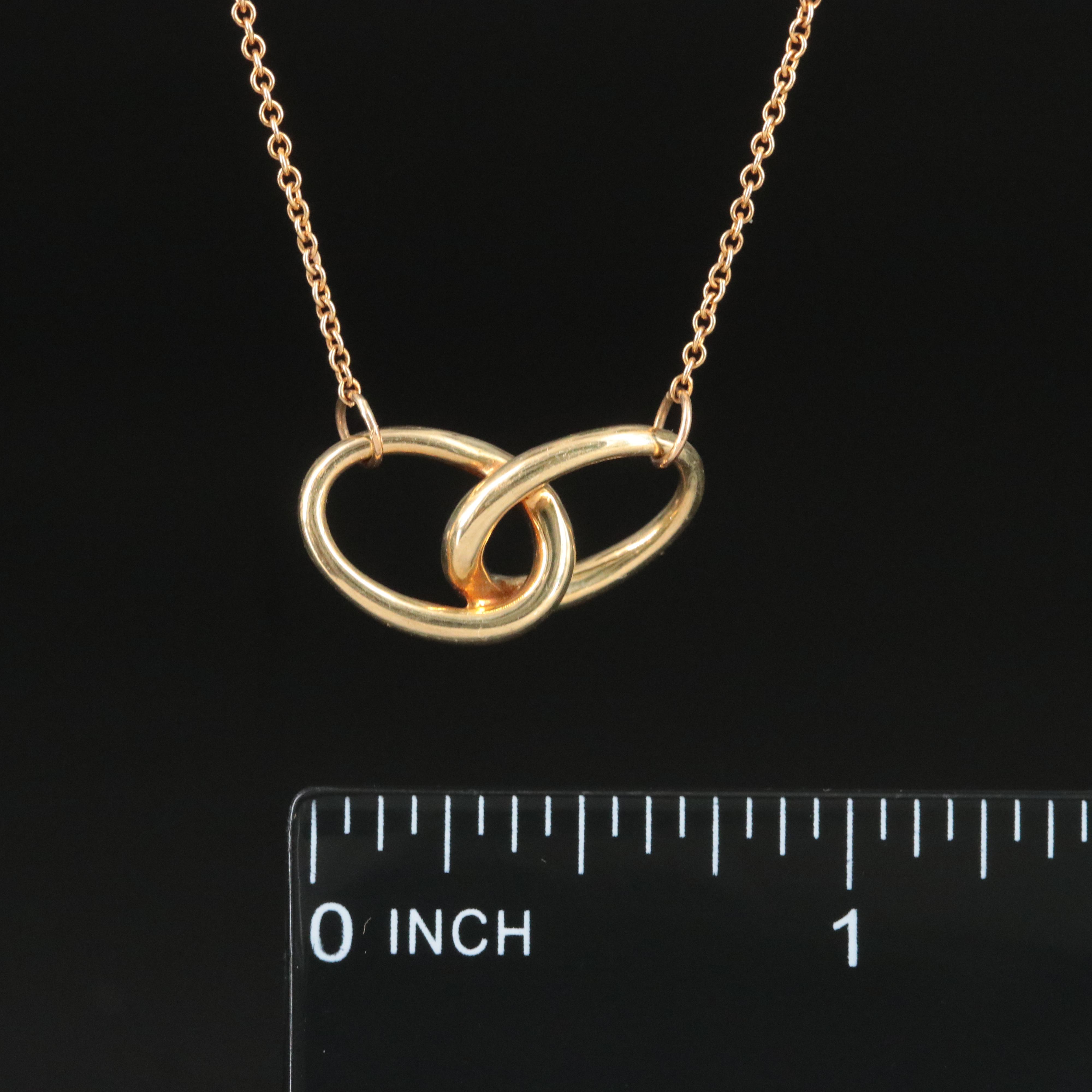 Elsa Peretti for Tiffany & Co. Hugs 18K Oval Links Necklace