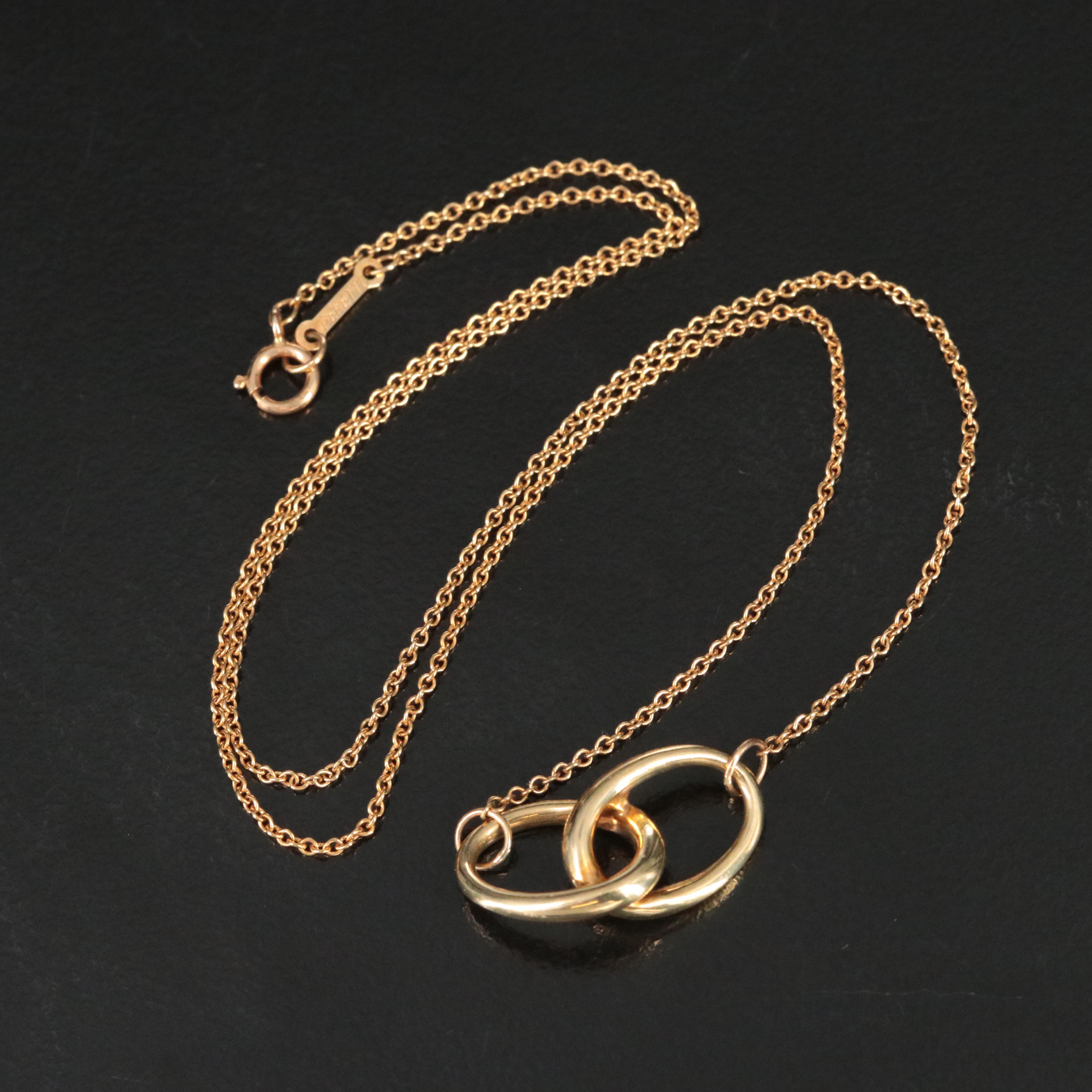 Elsa Peretti for Tiffany & Co. Hugs 18K Oval Links Necklace