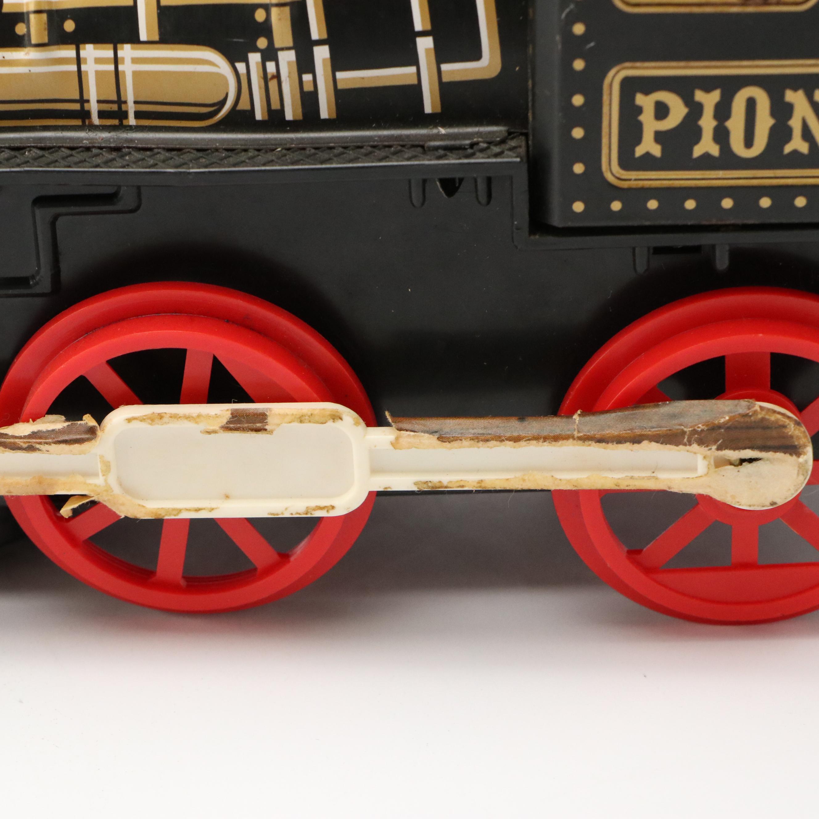 Modern Toys and Shinseikiki Tin Lithograph Toy Trains, Mid-20th Century