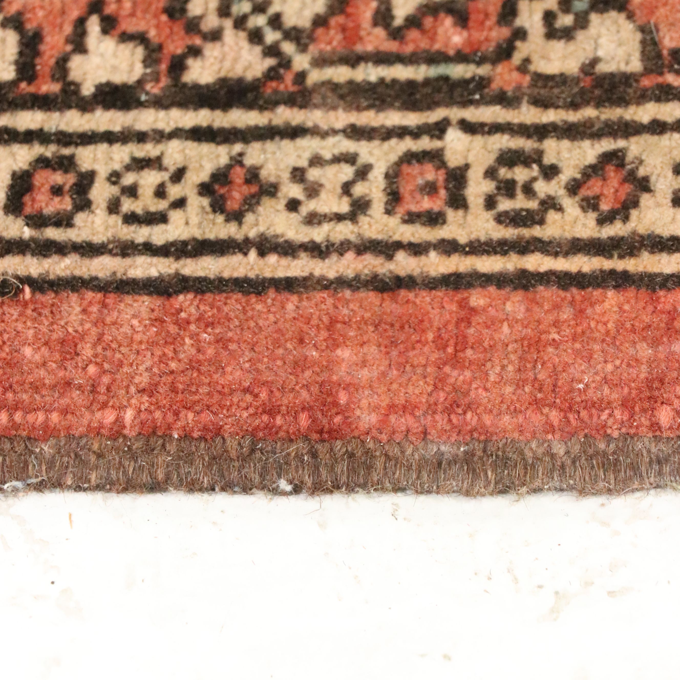 6' x 8'11 Hand-Knotted Persian Heriz Area Rug