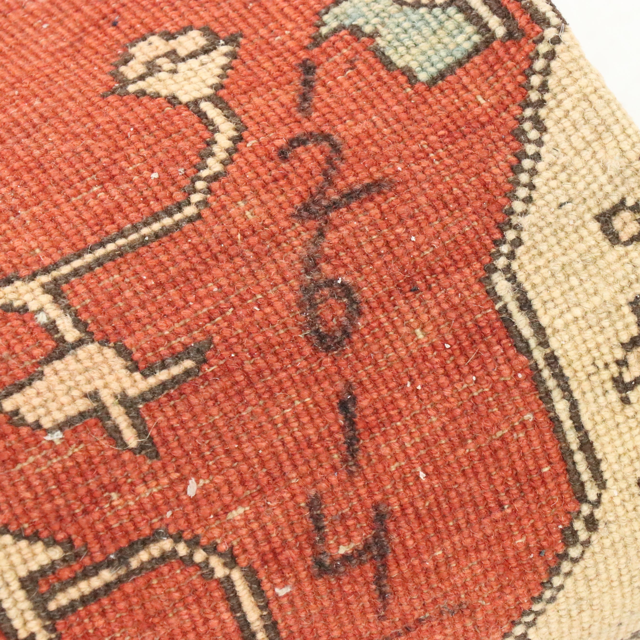 6' x 8'11 Hand-Knotted Persian Heriz Area Rug