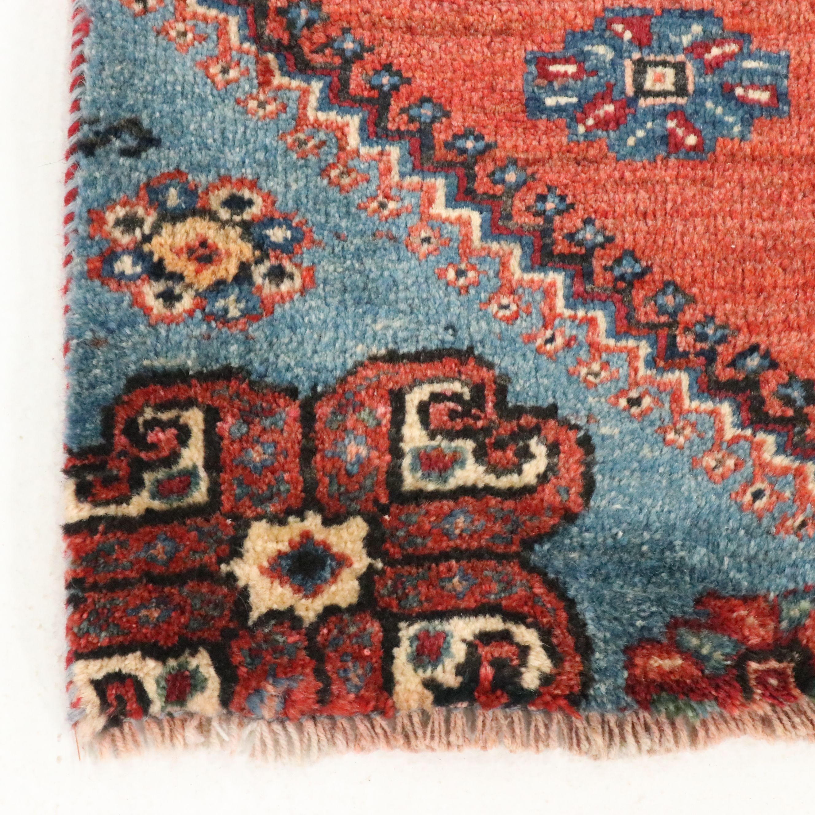 3' x 5'3 Hand-Knotted Persian Qashqai Area Rug