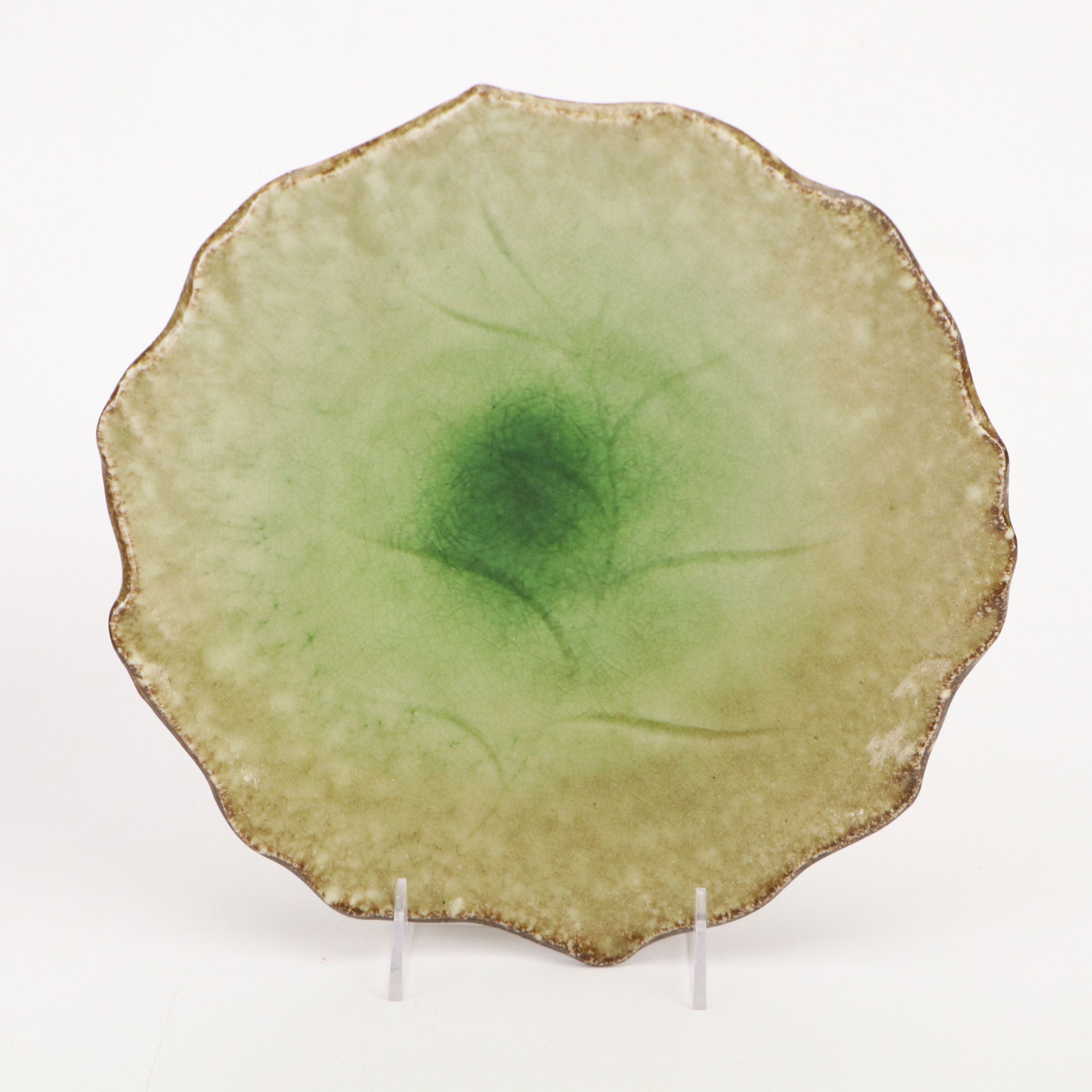 George Jones & Sons "Ivy Bower" Chamber Pot with Other Table Accessories