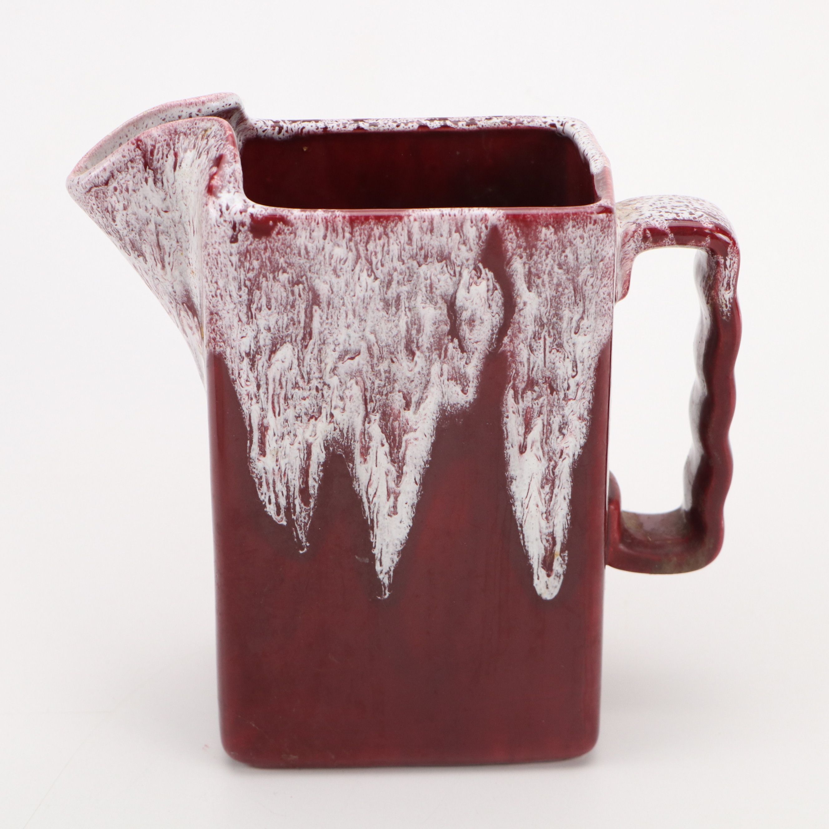 George Jones & Sons "Ivy Bower" Chamber Pot with Other Table Accessories