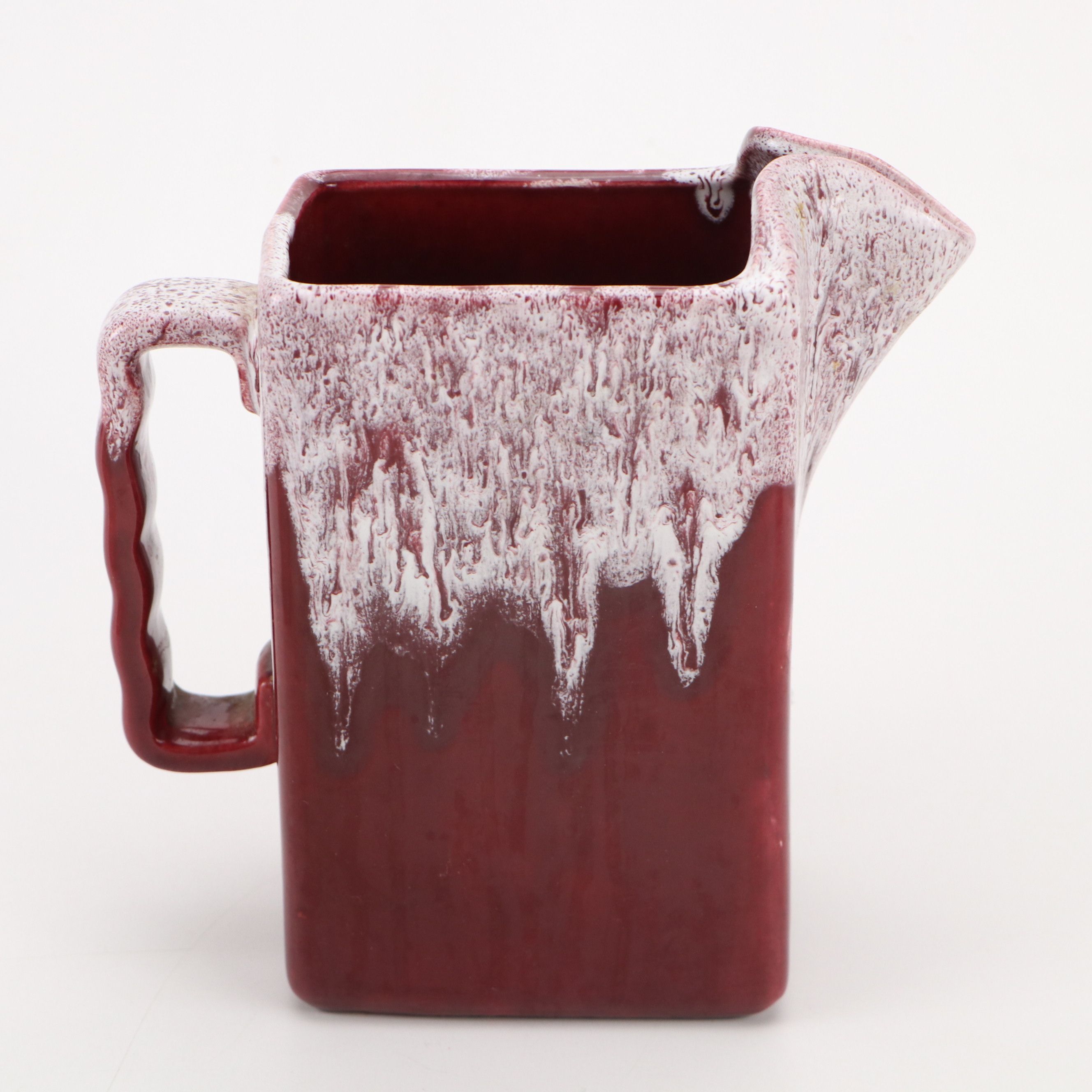 George Jones & Sons "Ivy Bower" Chamber Pot with Other Table Accessories