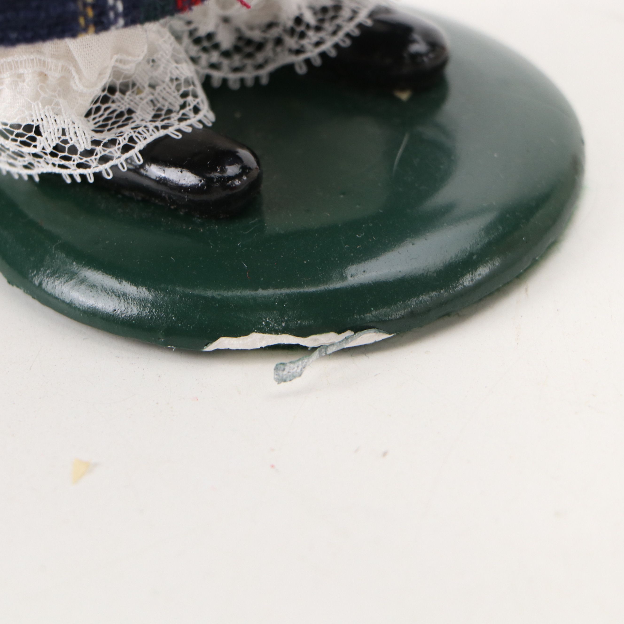 Byers' Choice Christmas Caroler Figurines